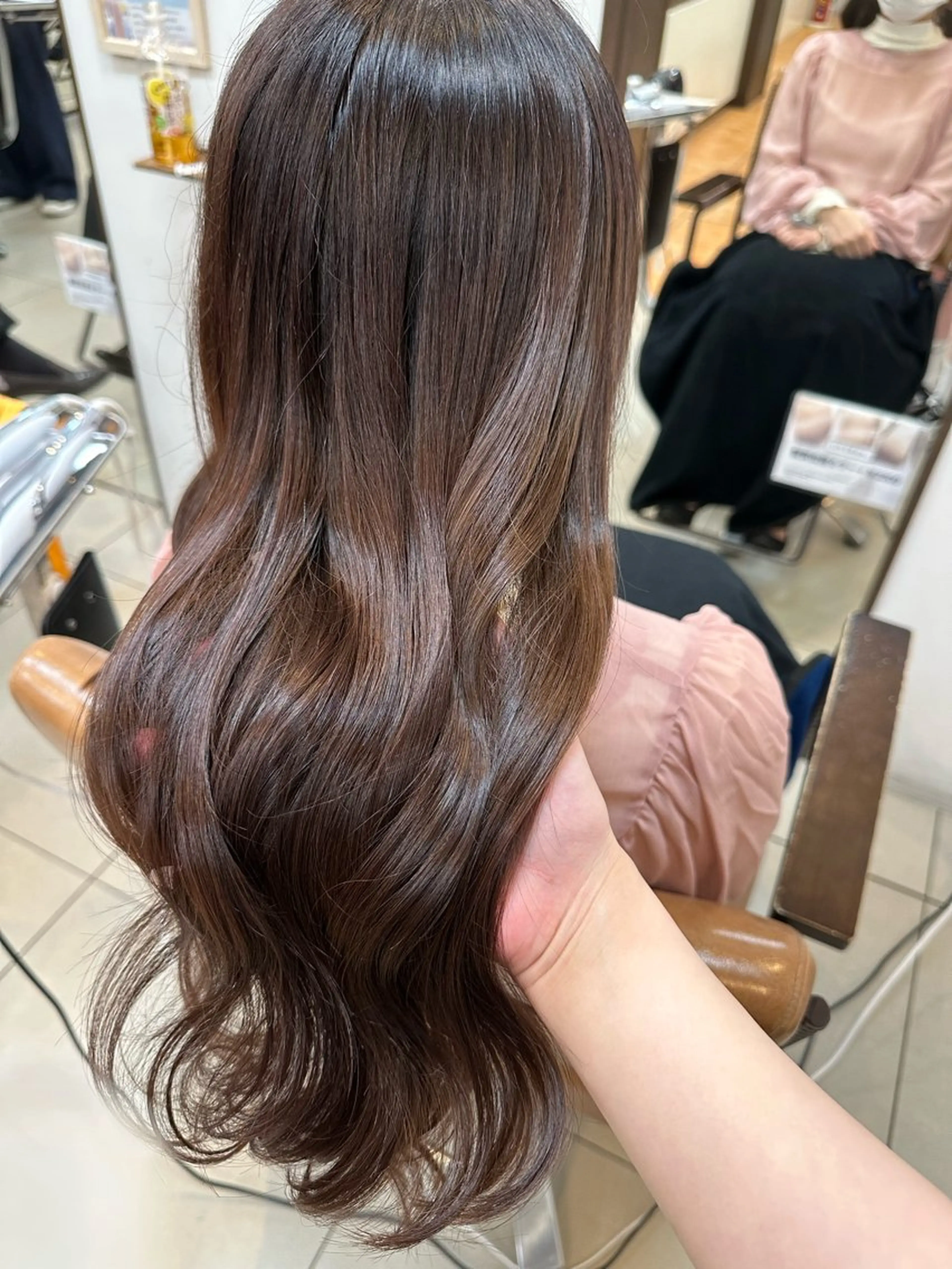 ロング カラー ヘアアレンジ 黒髪 ブリーチ ブラウンカラー ダブルカラー ブリーチなしカラー ヘアカラー Cloe 梅田所属・🌼北口 絢🌼のヘアスタイル