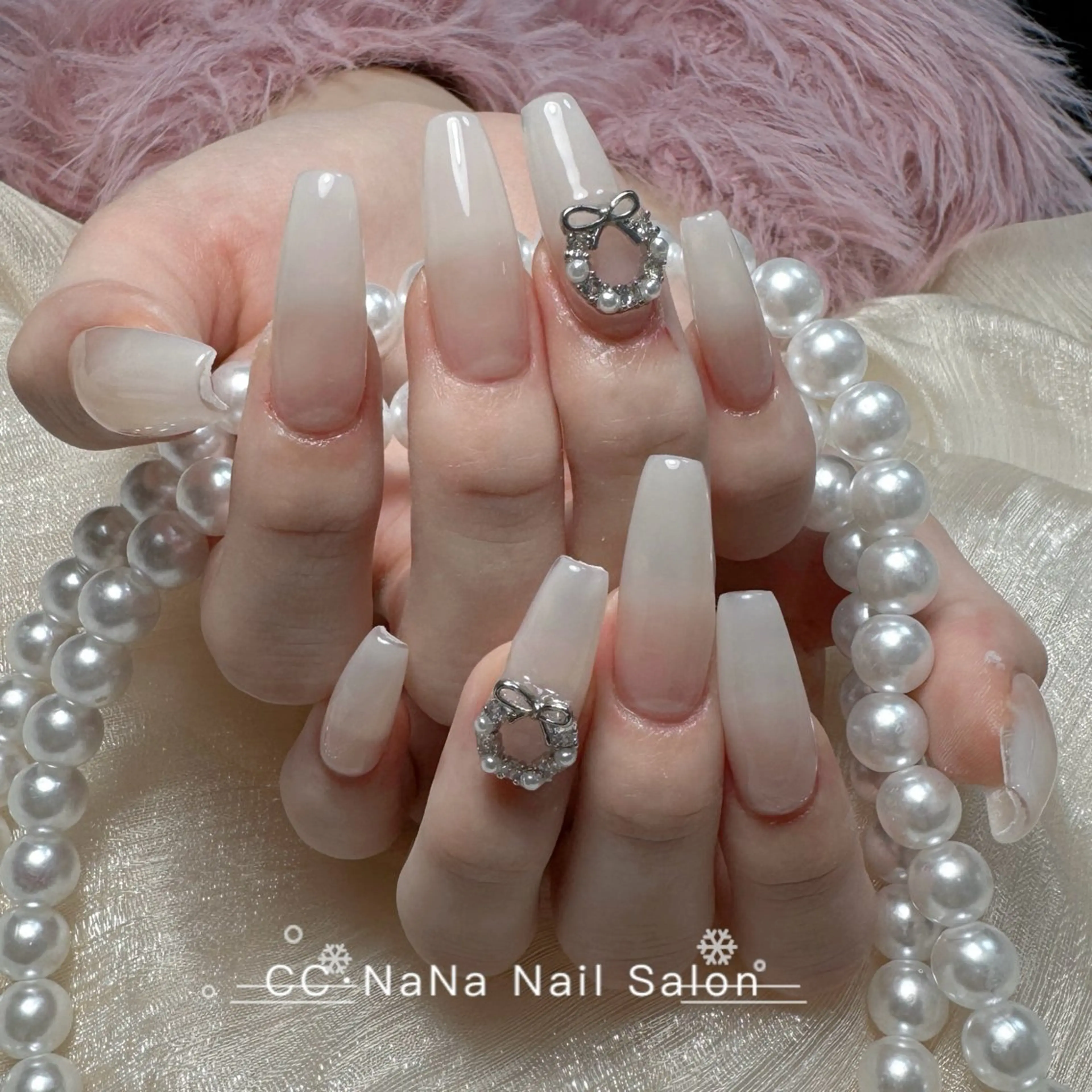 ネイル チークネイル フラッシュネイル ハート キラキラネイル 韓国ネイル ハンドネイル 💎CC・NaNa 韓国風ネイル🌙のネイルデザイン