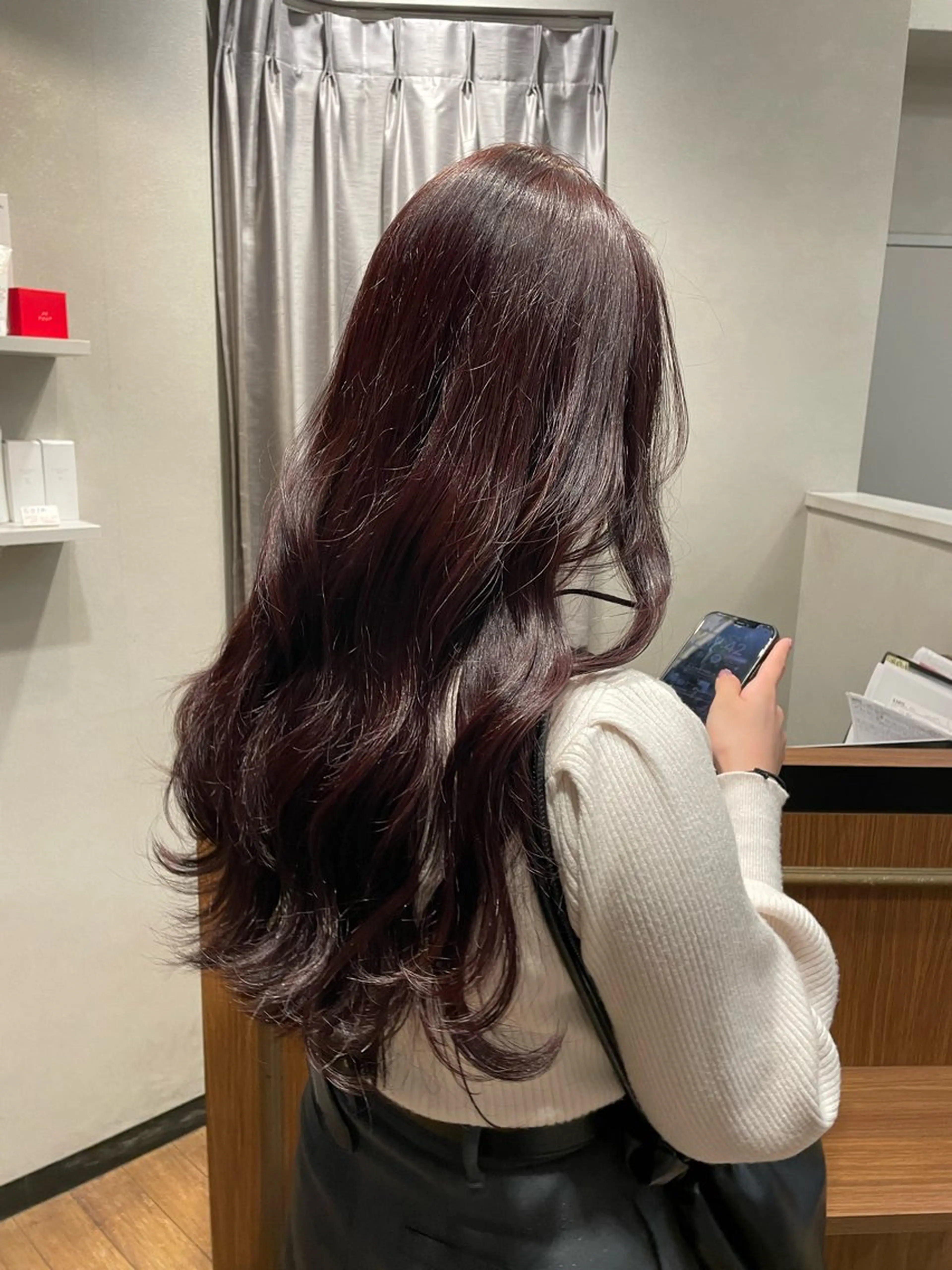 ロング カラー カット ヘアカラー 西岡 幸穂のヘアスタイル