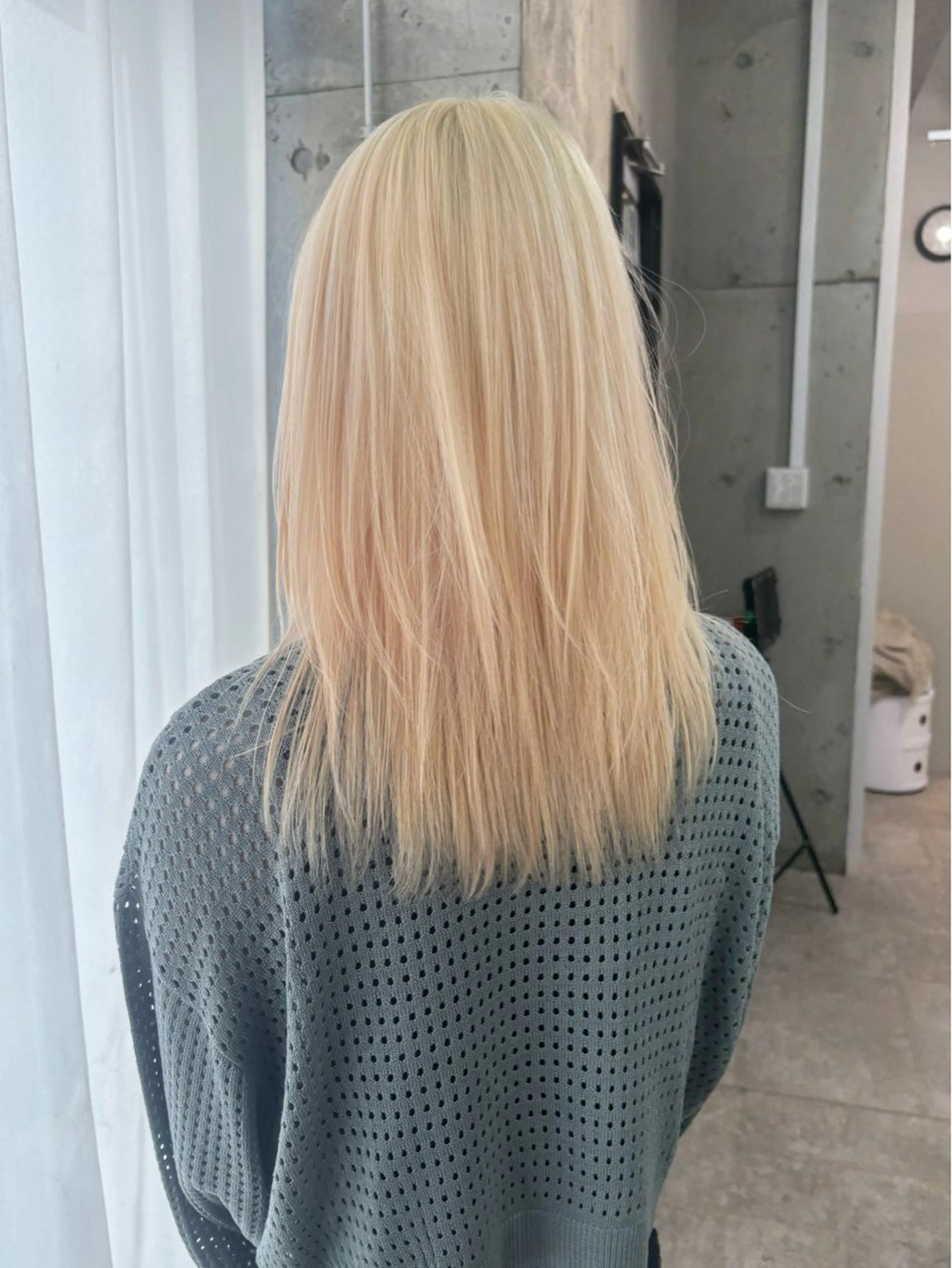 ロング カラー ブロンド ハイトーンカラー カット ヘアカラー lani hair salon所属・SHOTO ハイトー ン/デザインカラーのヘアスタイル