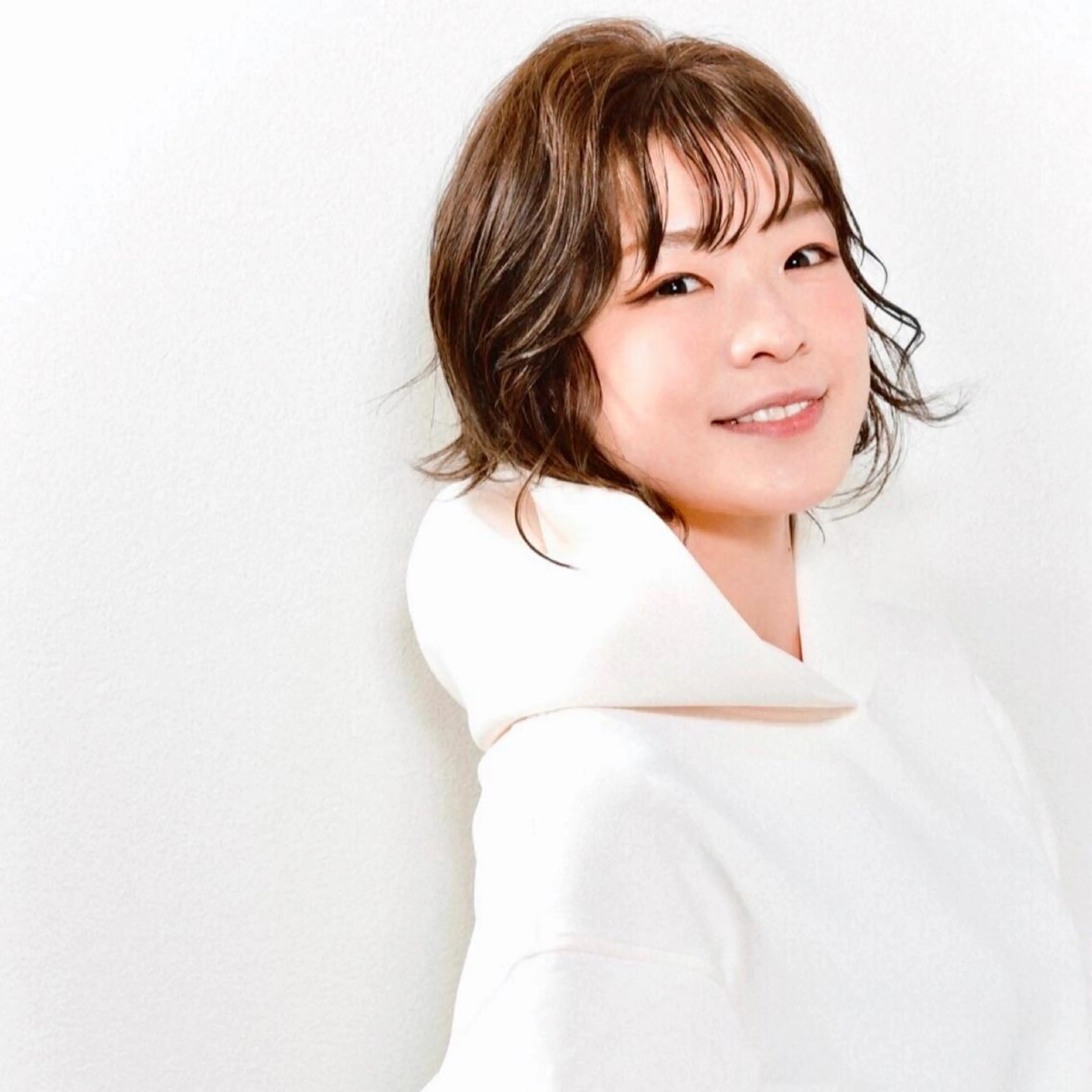 ミディアム シェアハピ ヤマモトのヘアスタイル