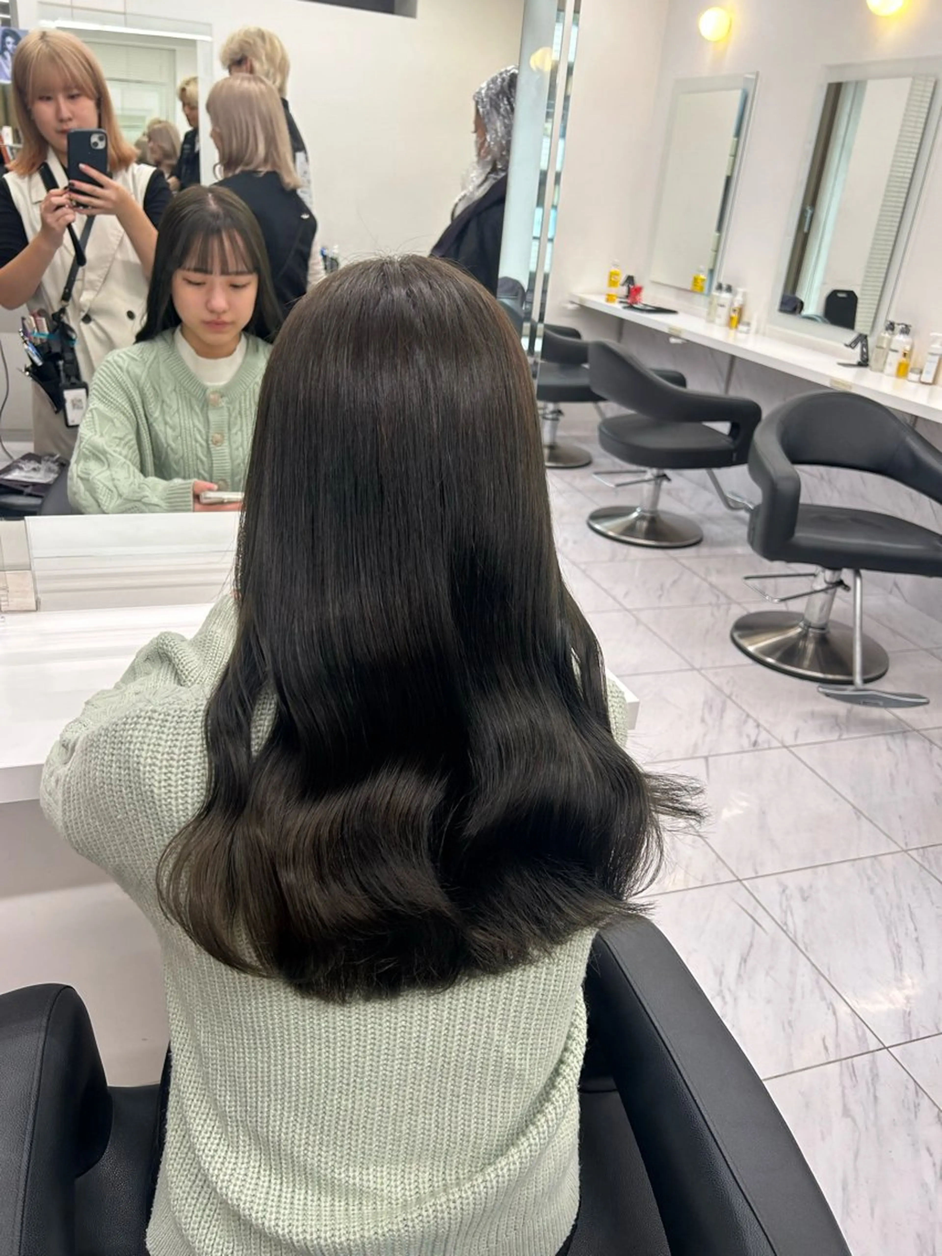 カラー beige🤎ダブル カラー/レイヤー🧸のヘアスタイル