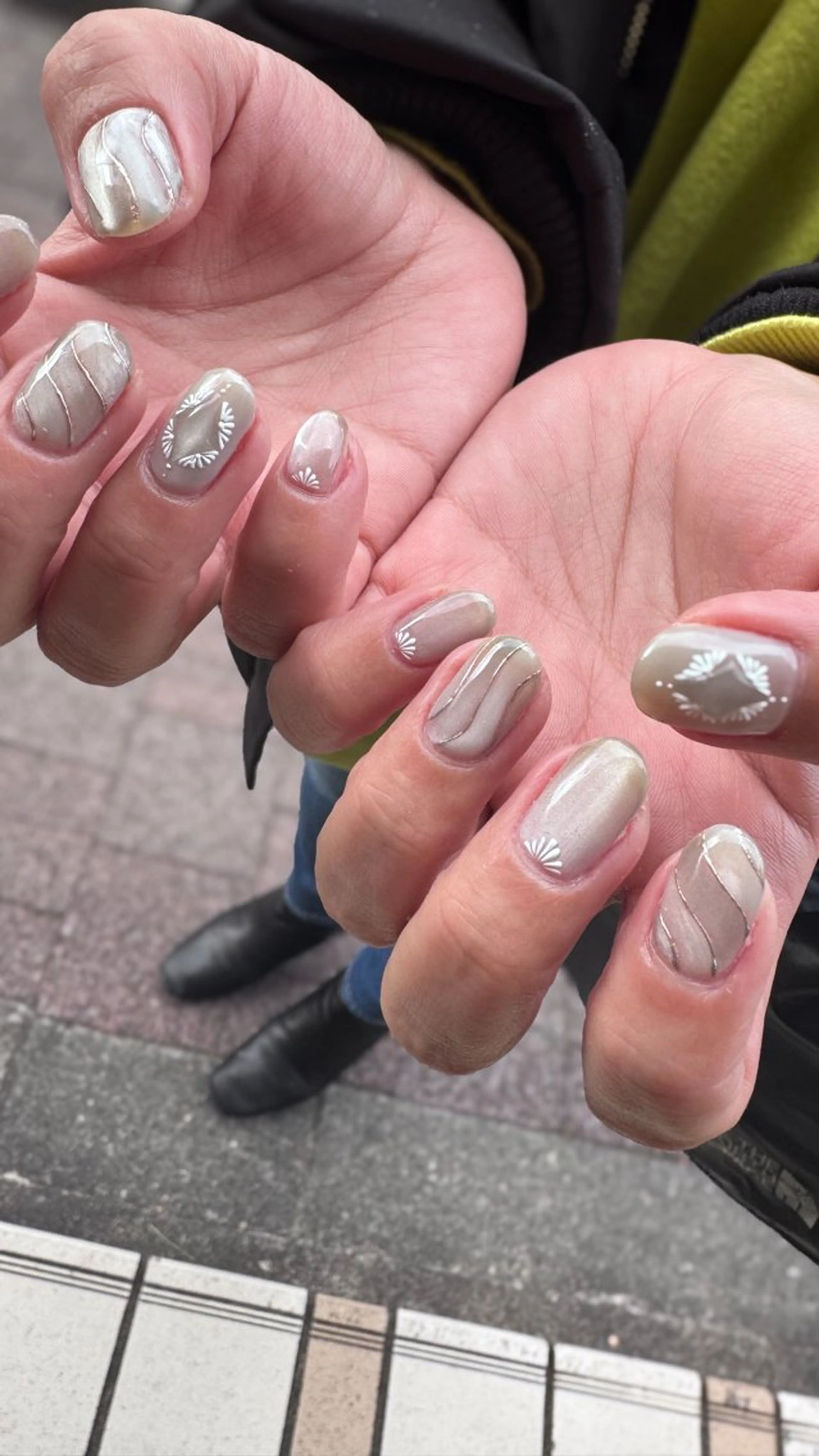 ネイル フラッシュネイル ジェルネイル マグネットネイル ニュアンスネイル パラジェル Nu:茅ヶ崎所属・Nu: ヌーのネイルデザイン