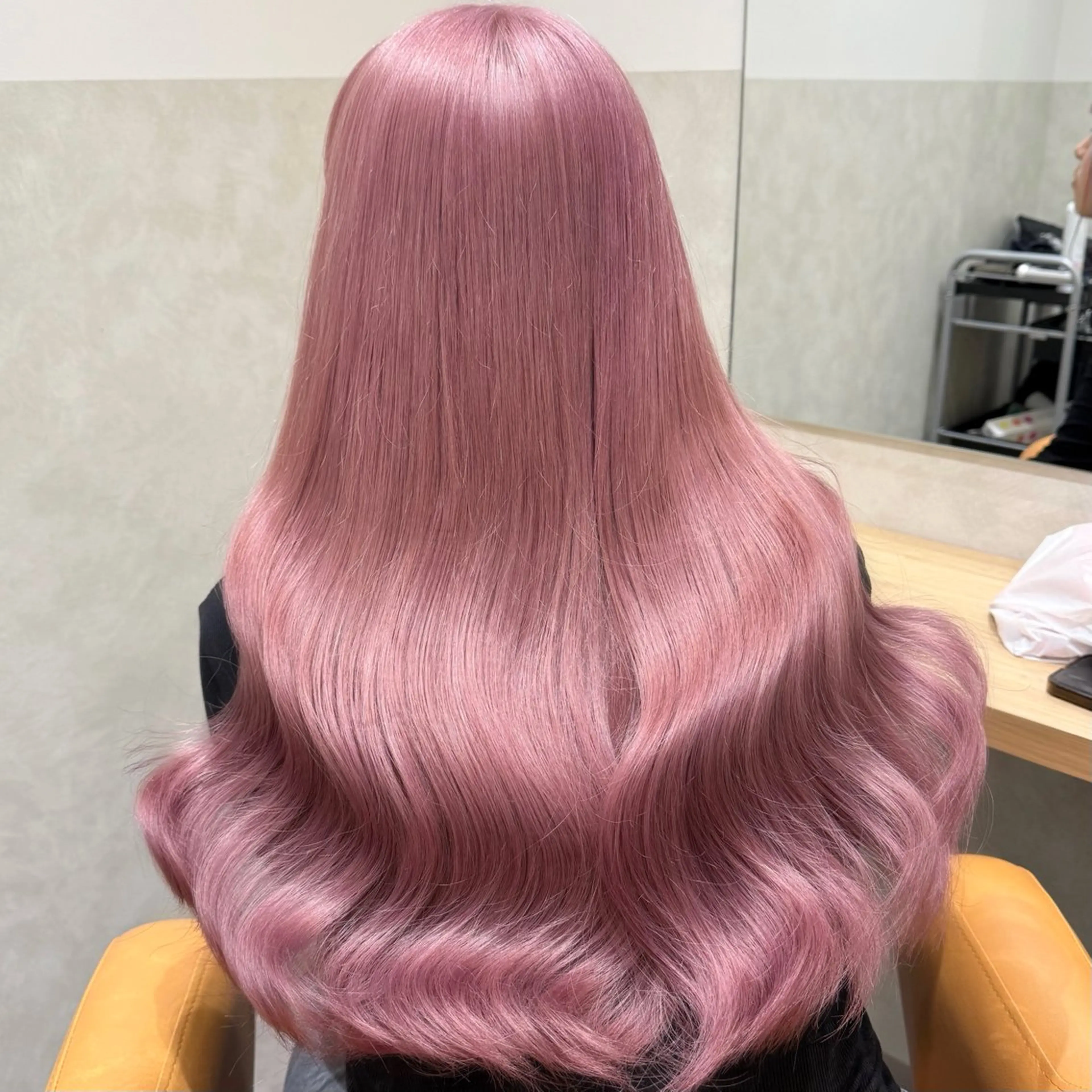 ロング ヘアカラー トリートメント SALOWIN札幌大通店所属・‎🤍札幌ハイトーン 🤍シンゴのヘアスタイル