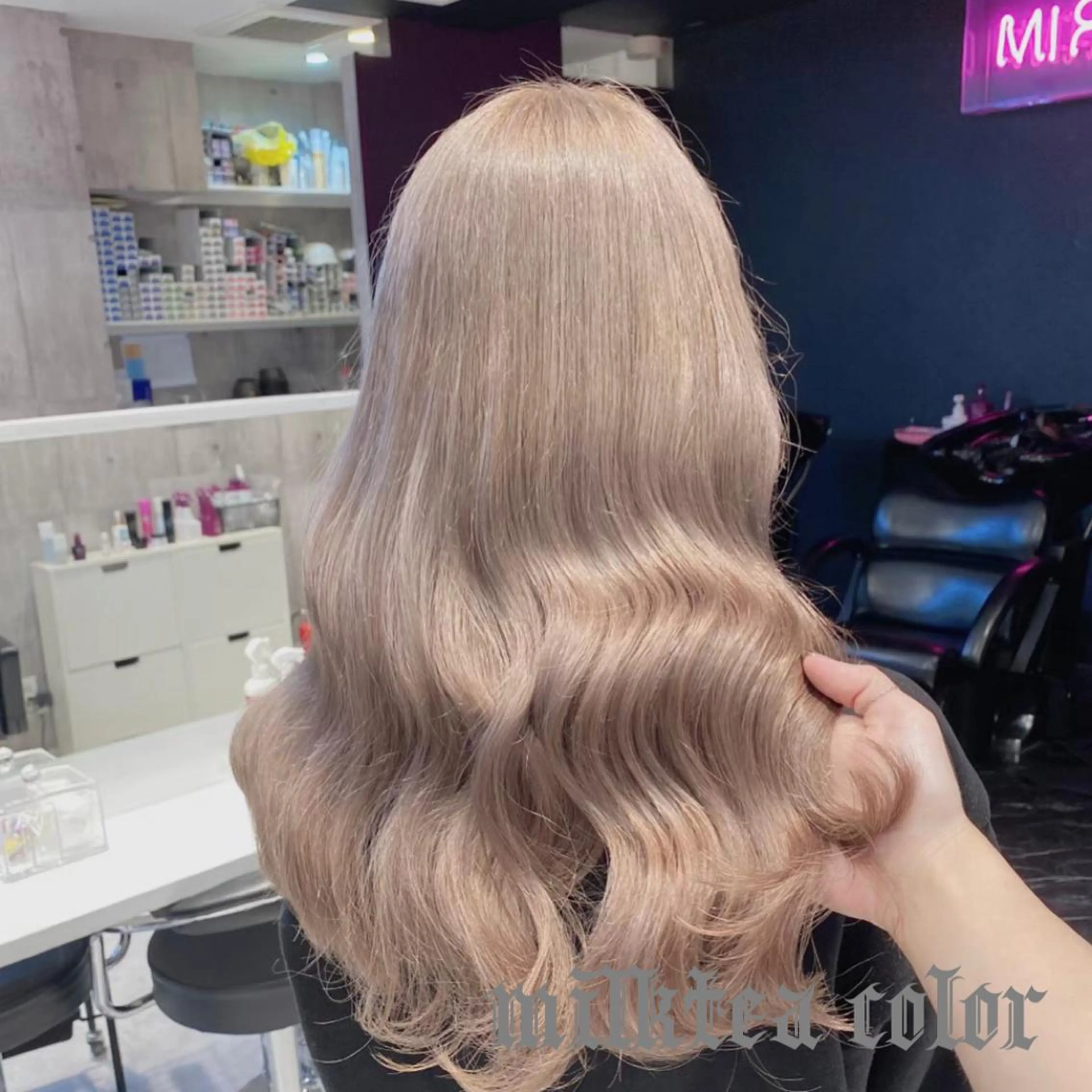 セミロング カラー シールエクステ アクアカラー ブリーチ ケアブリーチ ダブルカラー 似合わせパーマ🔥 渡邉愛斗のヘアスタイル