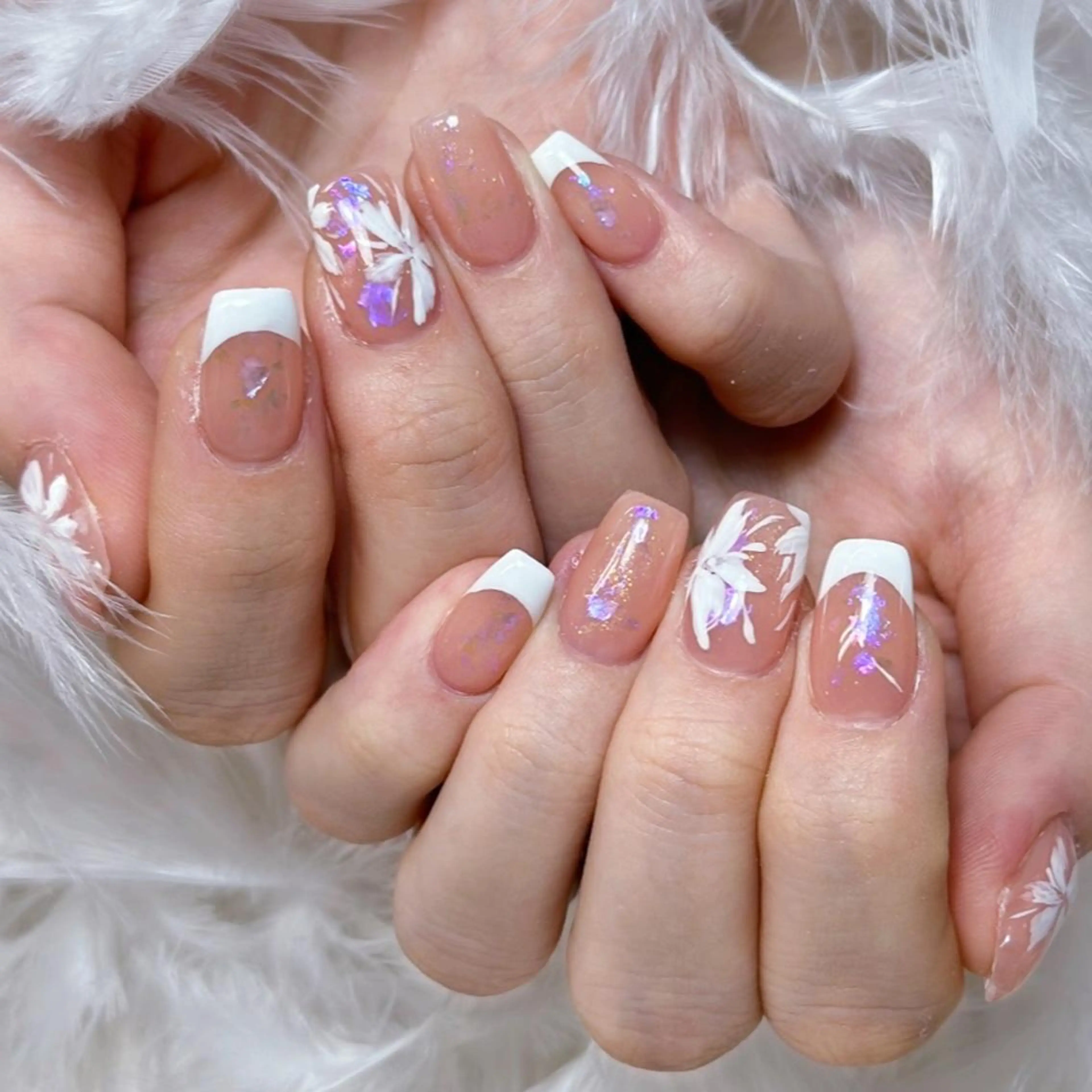 ネイル アートネイル オーロラネイル ガーリー キラキラネイル 韓国ネイル ハンドネイル Diamond NAIL✨のネイルデザイン