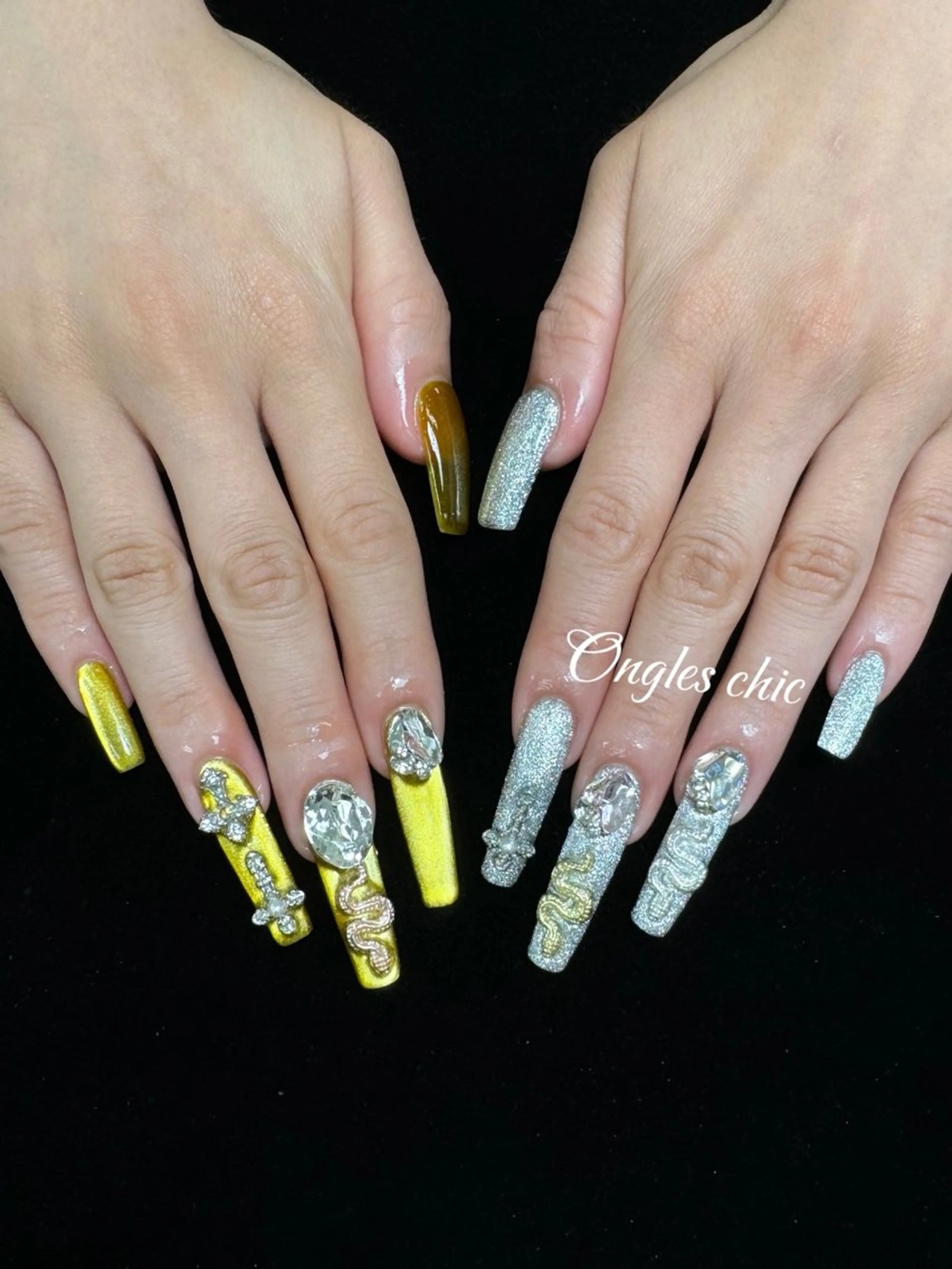 ネイル ハンドネイル ハンドケア ongles chicのネイルデザイン