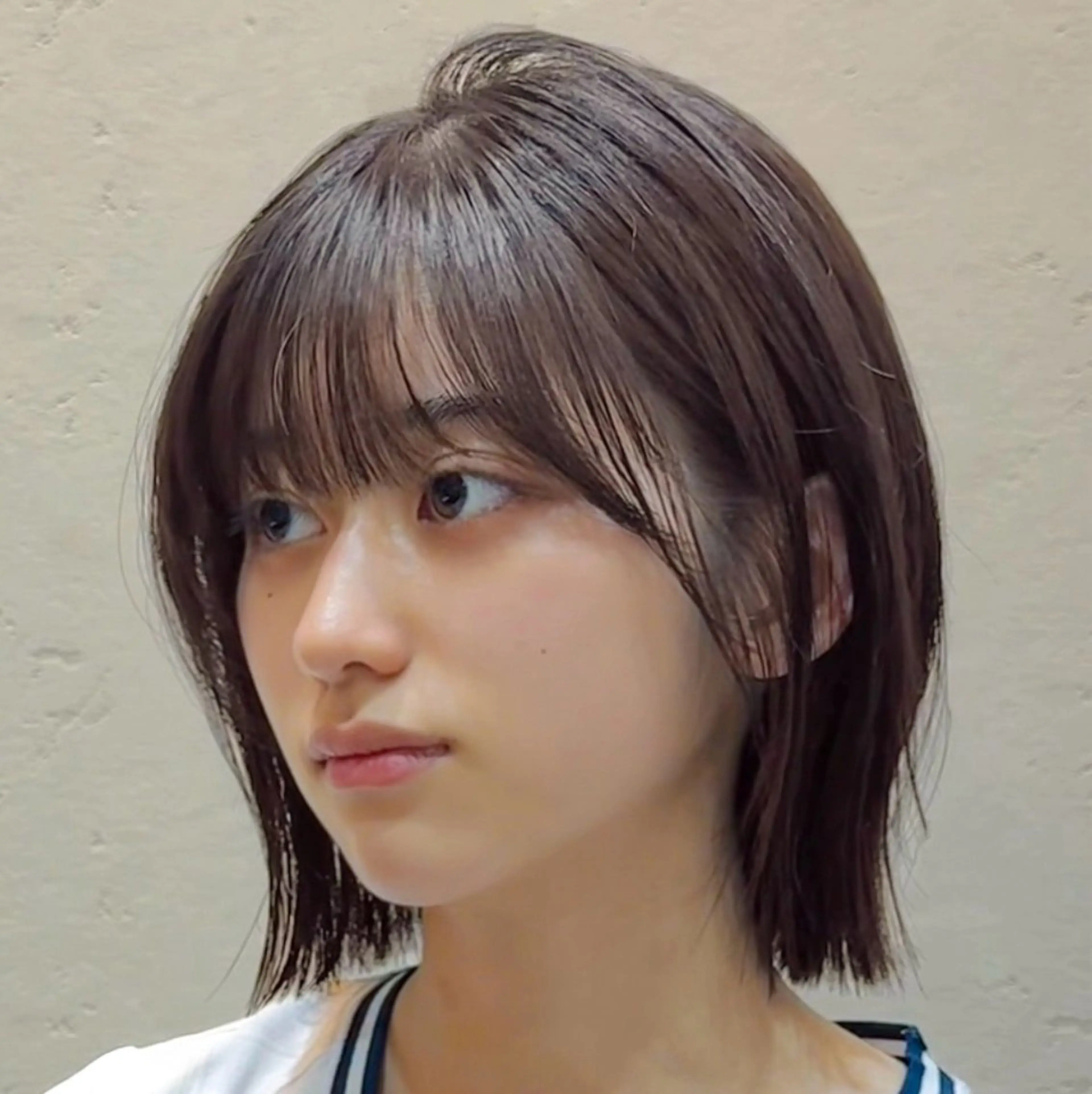 ショート カラー 切りっぱなしボブ ボブ 学生 似合わせ/レイヤー/ 透明感/みっきーのヘアスタイル