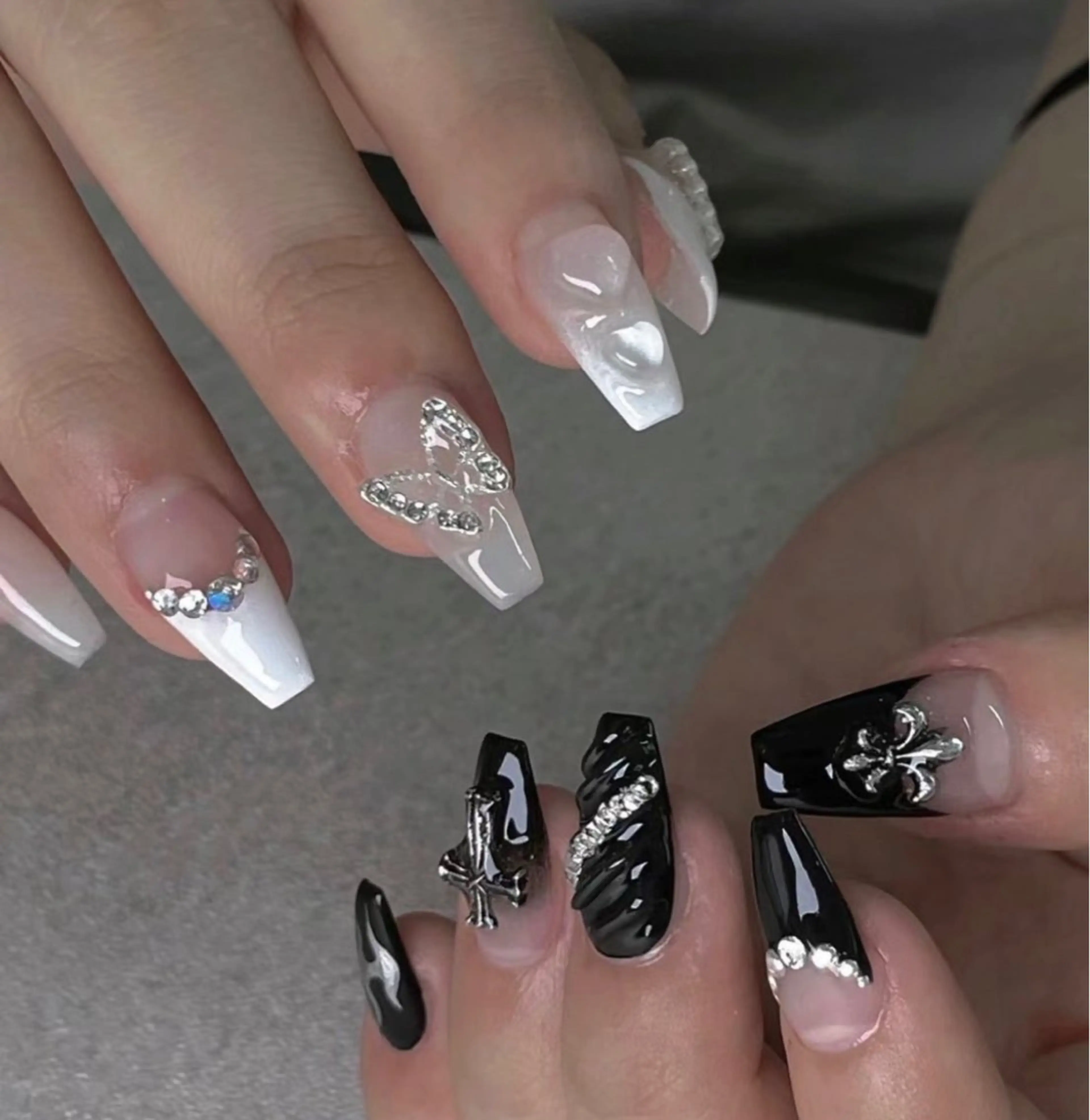 ネイル ハンドネイル ハンドケア 🍑 momo_nailのネイルデザイン