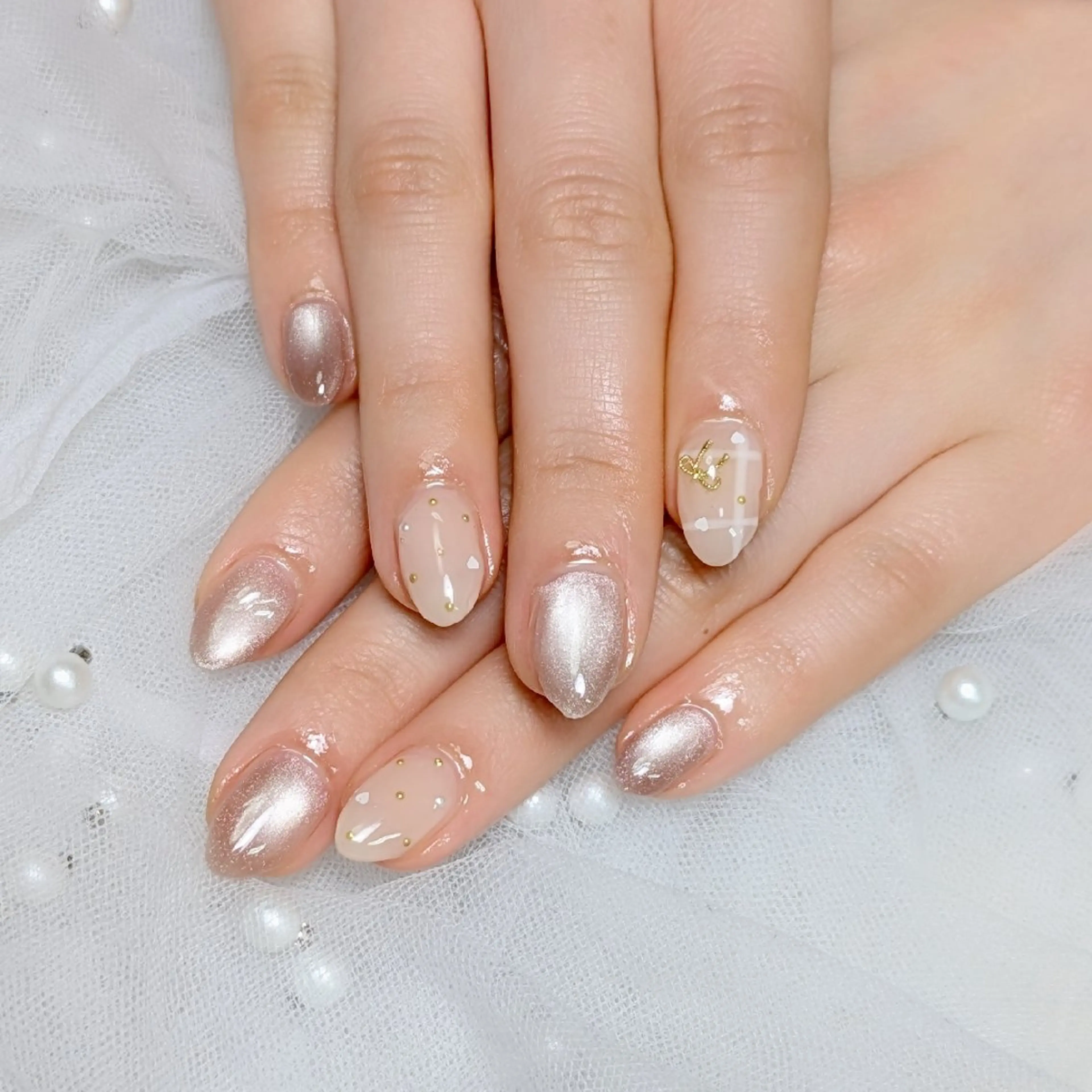 ネイル ガーリー ハンドネイル m&pPrivate nailsalonのネイルデザイン