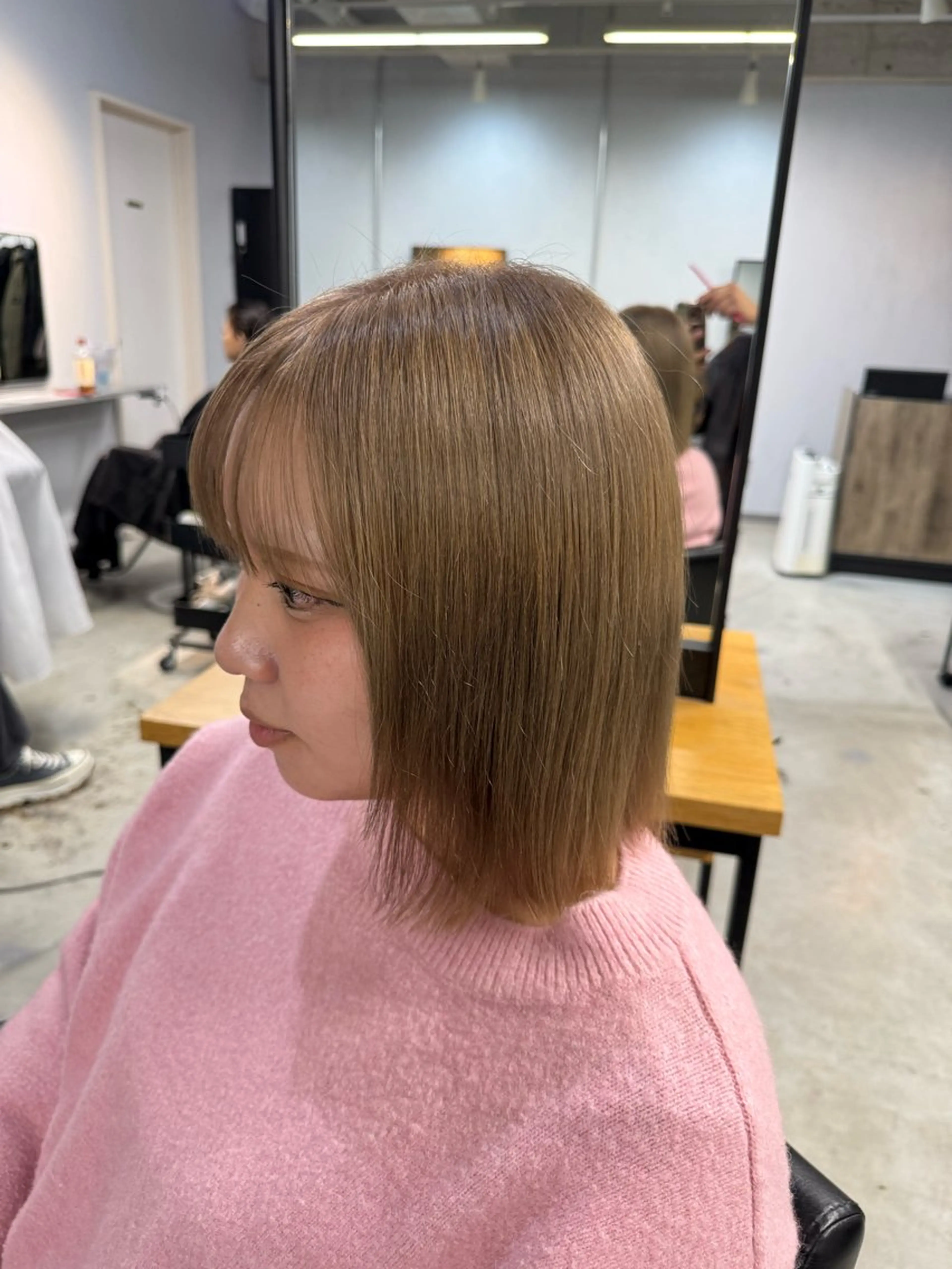 ミディアム ヘアカラー lafit 侑莉人のヘアスタイル