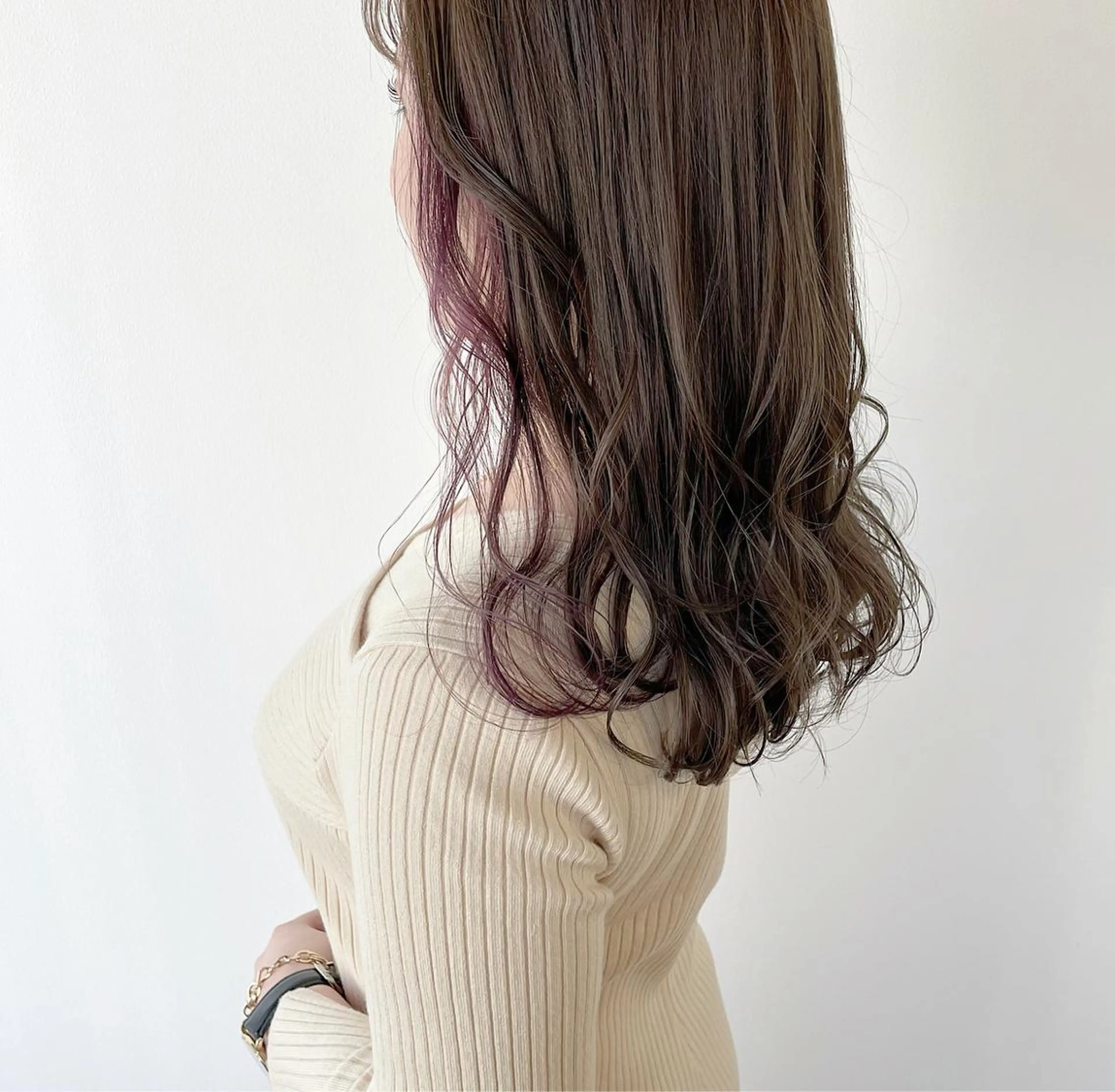 セミロング カラー ヘアアレンジ グレージュ ラベンダーカラー ラベンダーピンク ピンクカラー autre所属・大久保 ひでなりのヘアスタイル