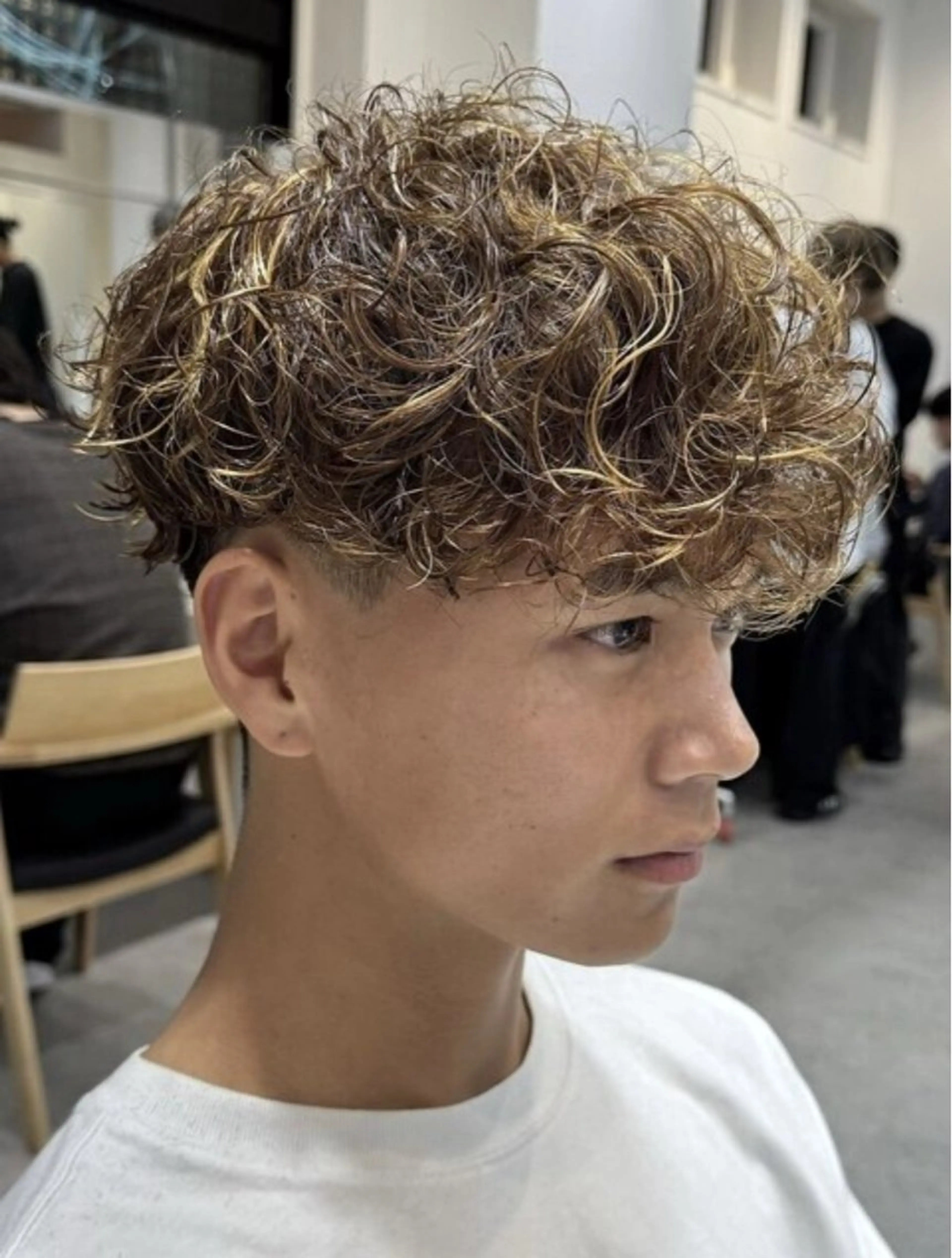 🖤ハイライトカラー🖤  ハイライトでおしゃれな印象✨の写真