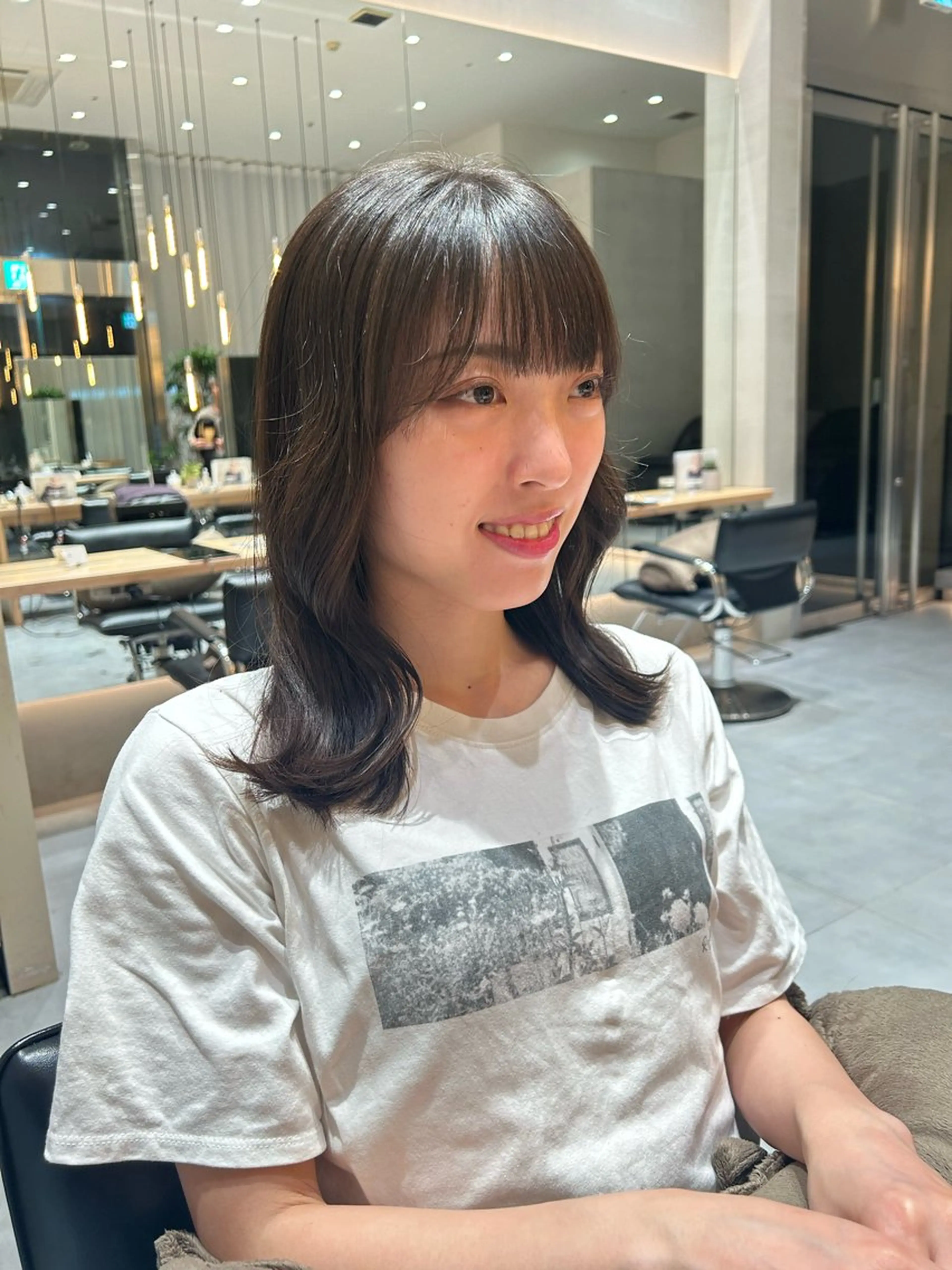 セミロング 風香🪼レイヤー /透明感カラーのヘアスタイル