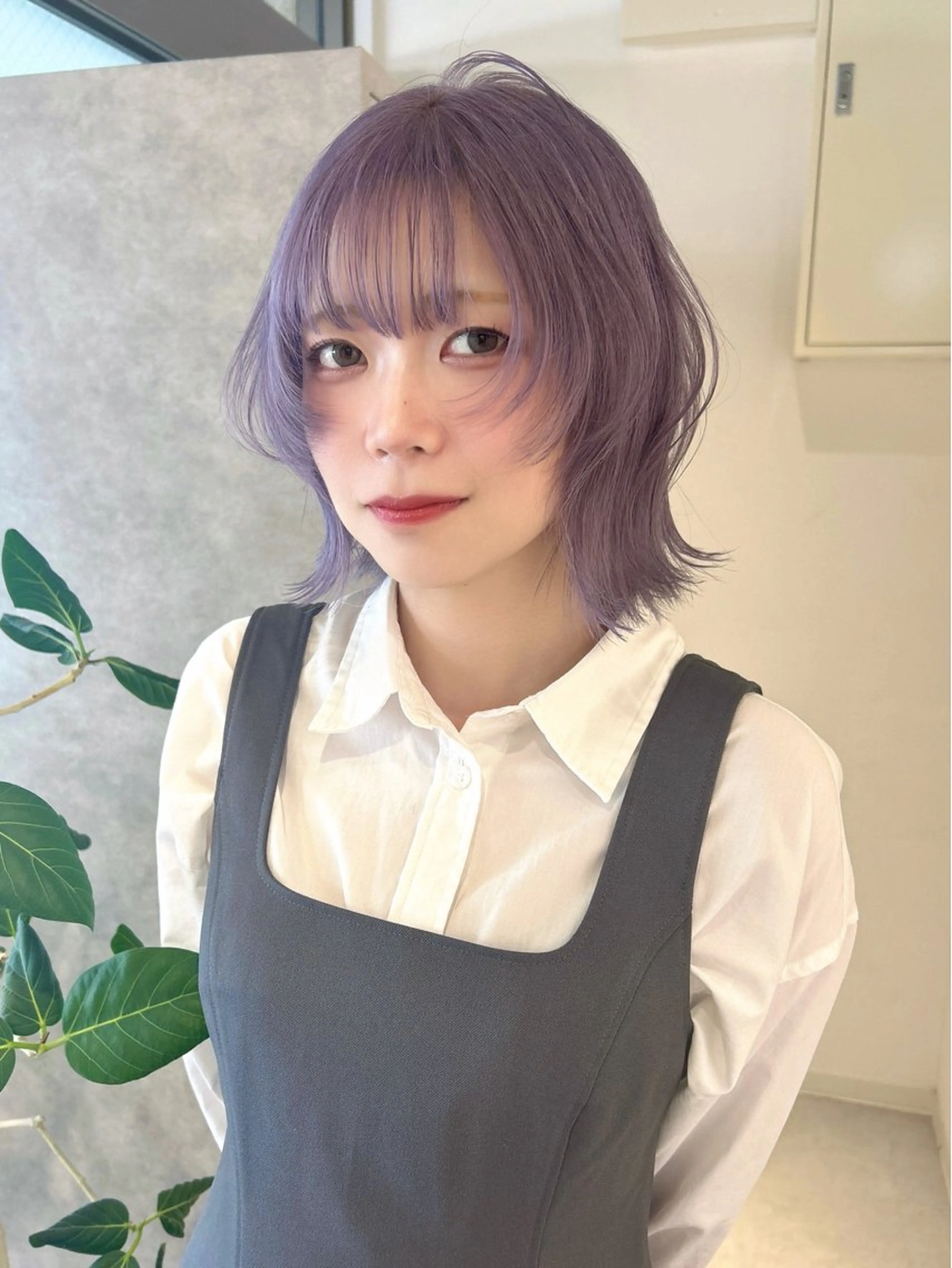 ミディアム カラー Nana/透けカラー ×似合わせカットのヘアスタイル