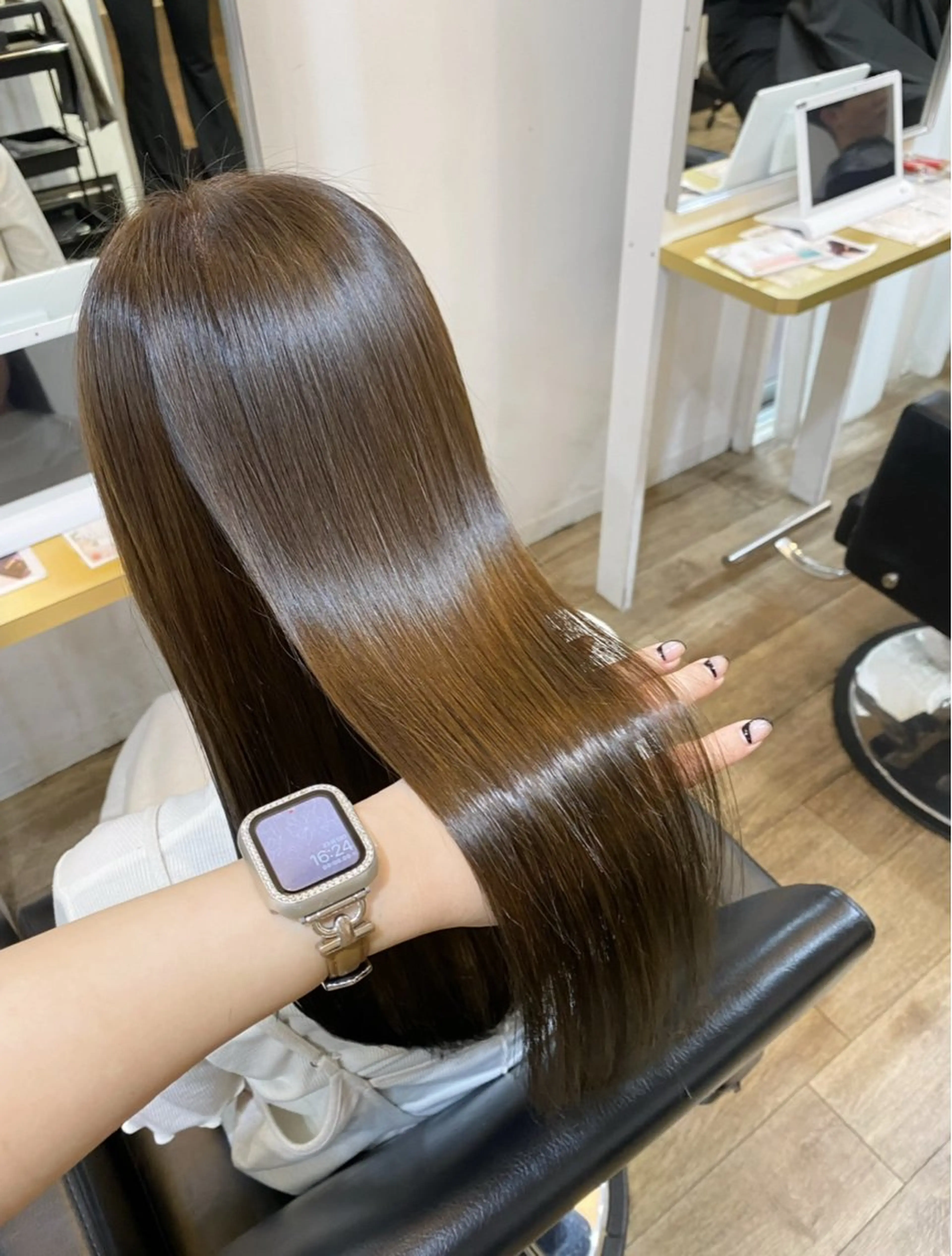 ロング 髪質改善 縮毛矯正 トリートメント 酸性ストレート カット 縮毛矯正 みやび🫧髪質改善 🫧透明感カラー🫧のヘアスタイル