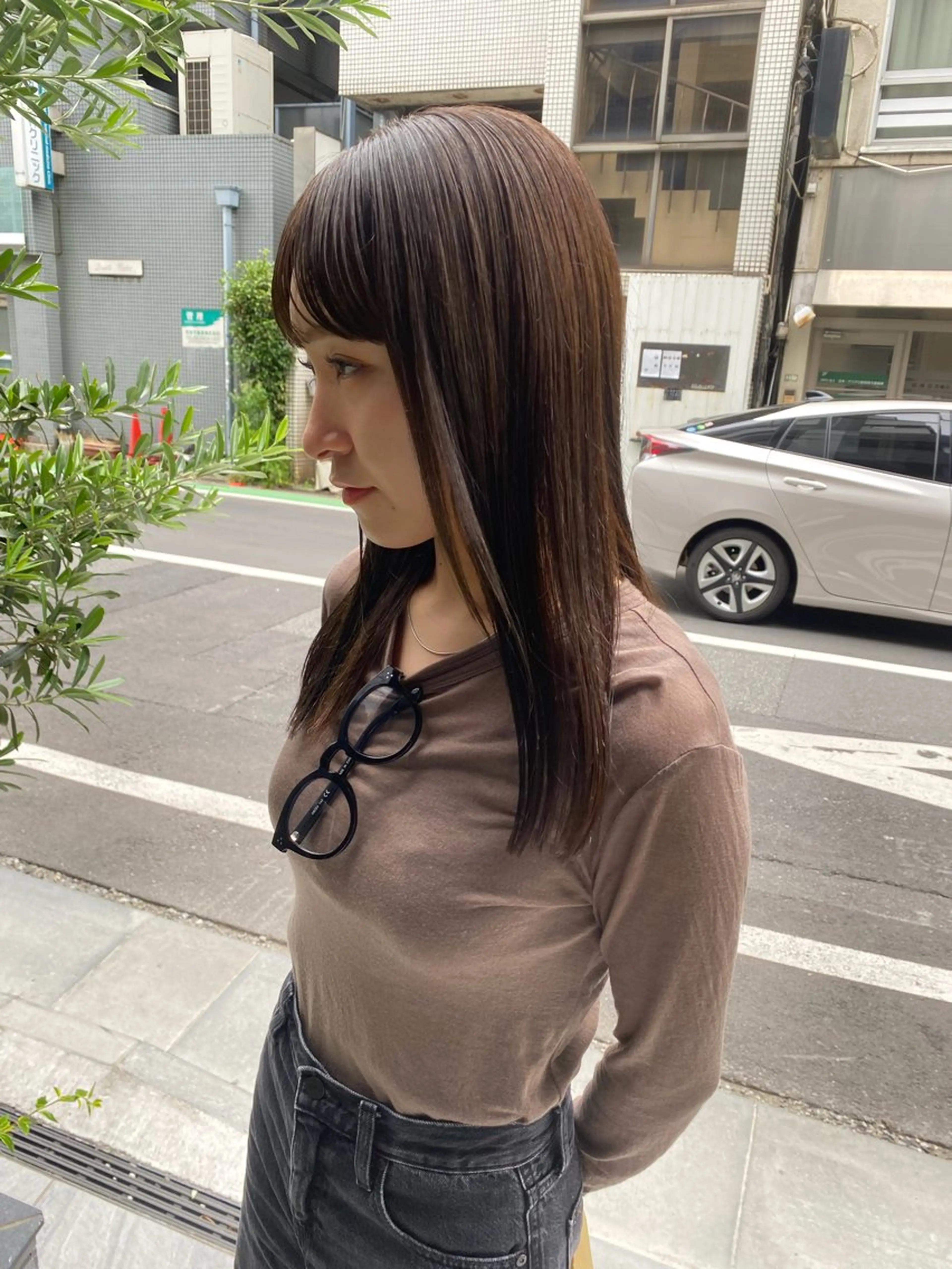 セミロング カラー ヘアカラー 室谷 侑奈のヘアスタイル