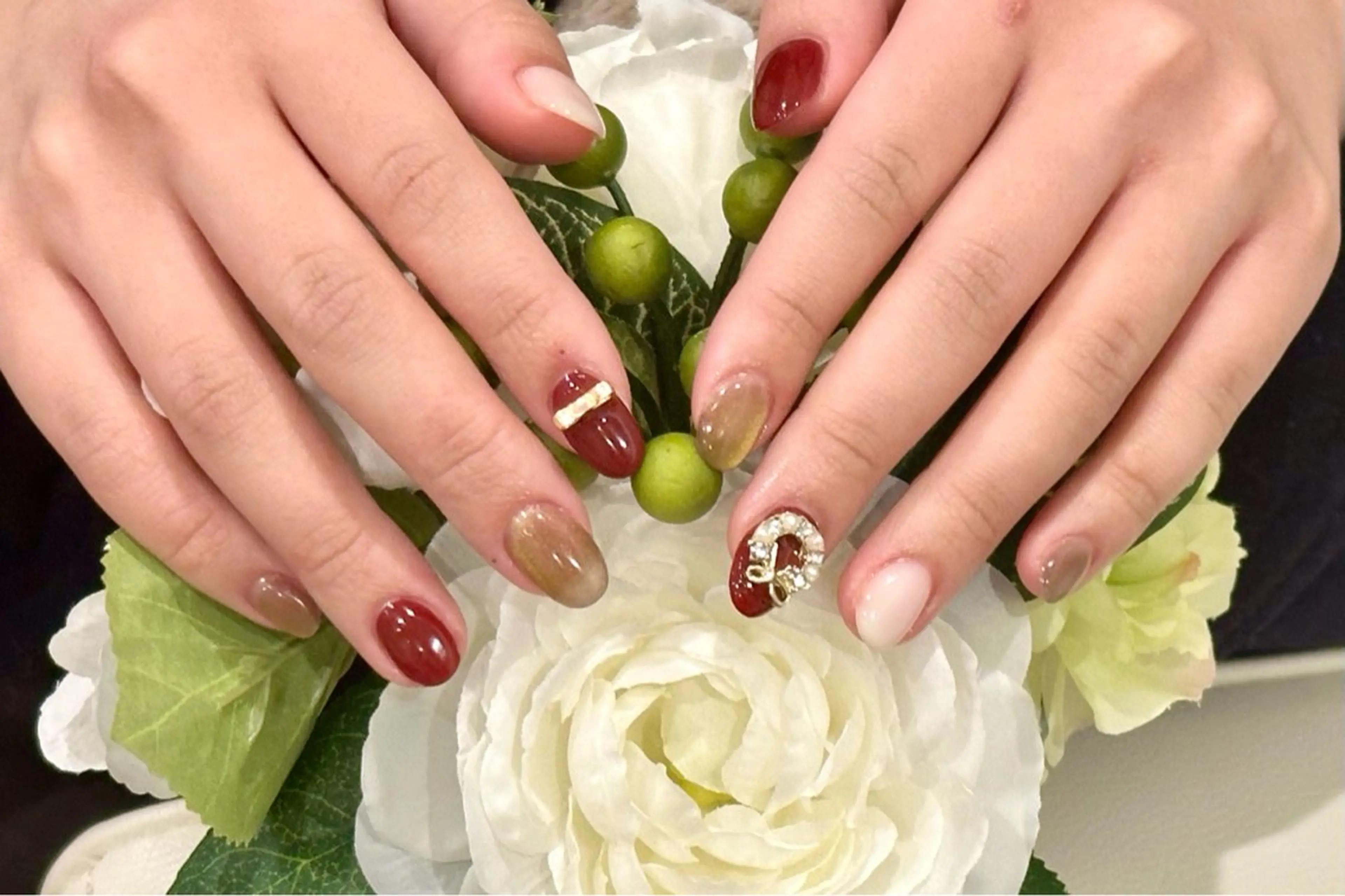 ネイル ハンドネイル H&B 楊のネイルデザイン