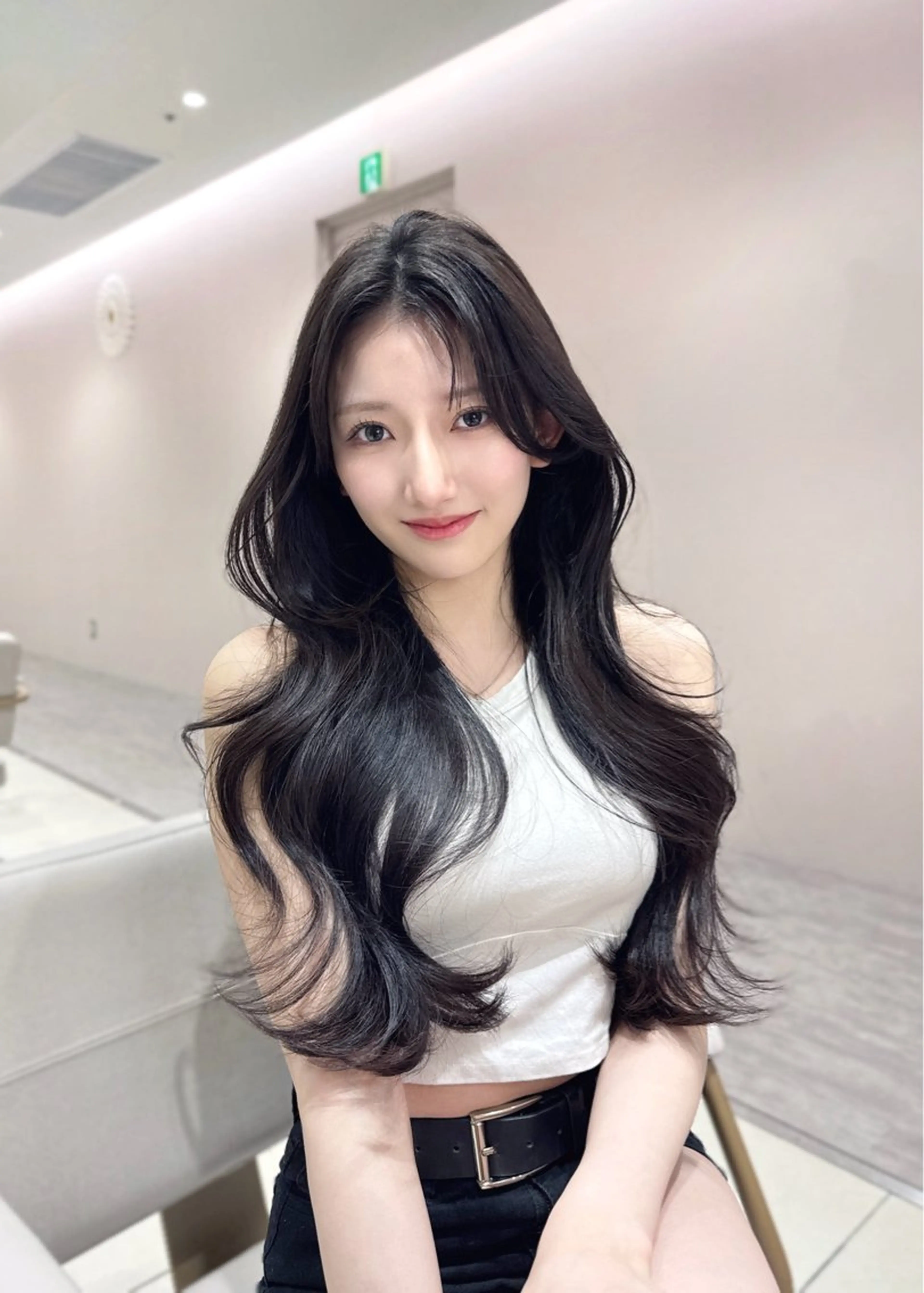 セミロング カラー カット ヘアカラー トリートメント ヘッドスパ ヘアセット 韓国ヘア/レイヤー/ 顔まわり/りょーとのヘアスタイル