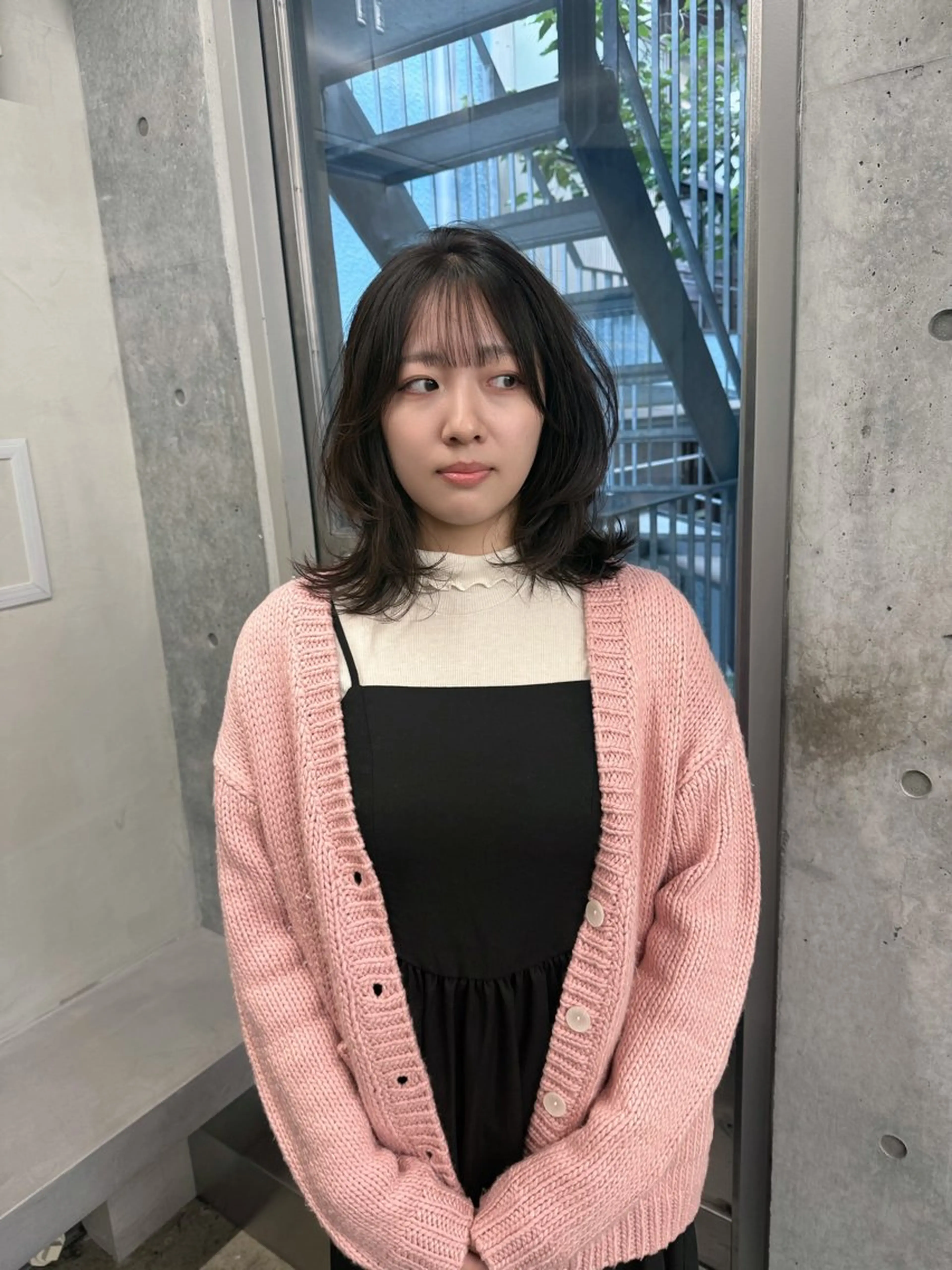 ミディアム カラー ミディアムレイヤー アッシュ ベージュカラー ケアカラー 透明感カラー カット ヘアカラー トリートメント レイヤー/梅田/ HIKARU🍀のヘアスタイル