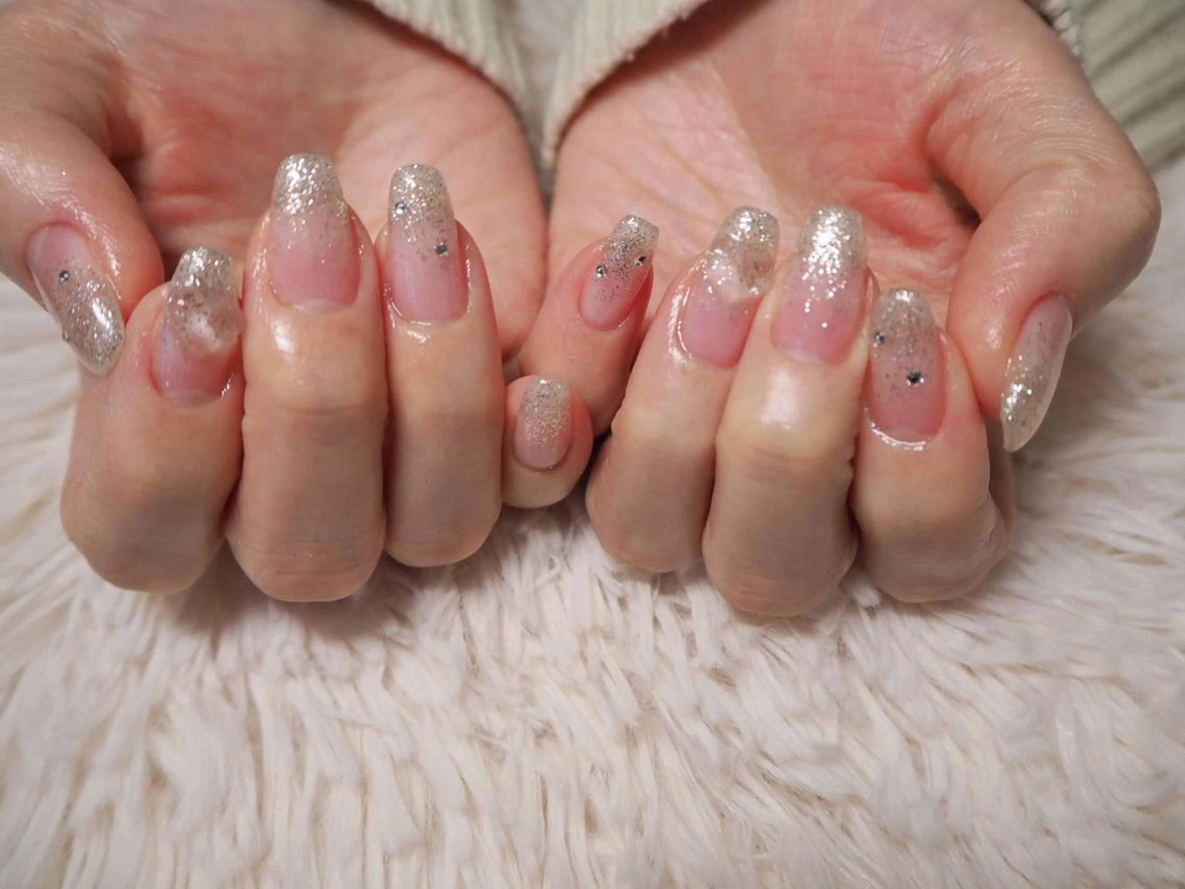 ネイル ハンドネイル フットネイル ハンドケア NailSalon EASE(イーズ)のネイルデザイン