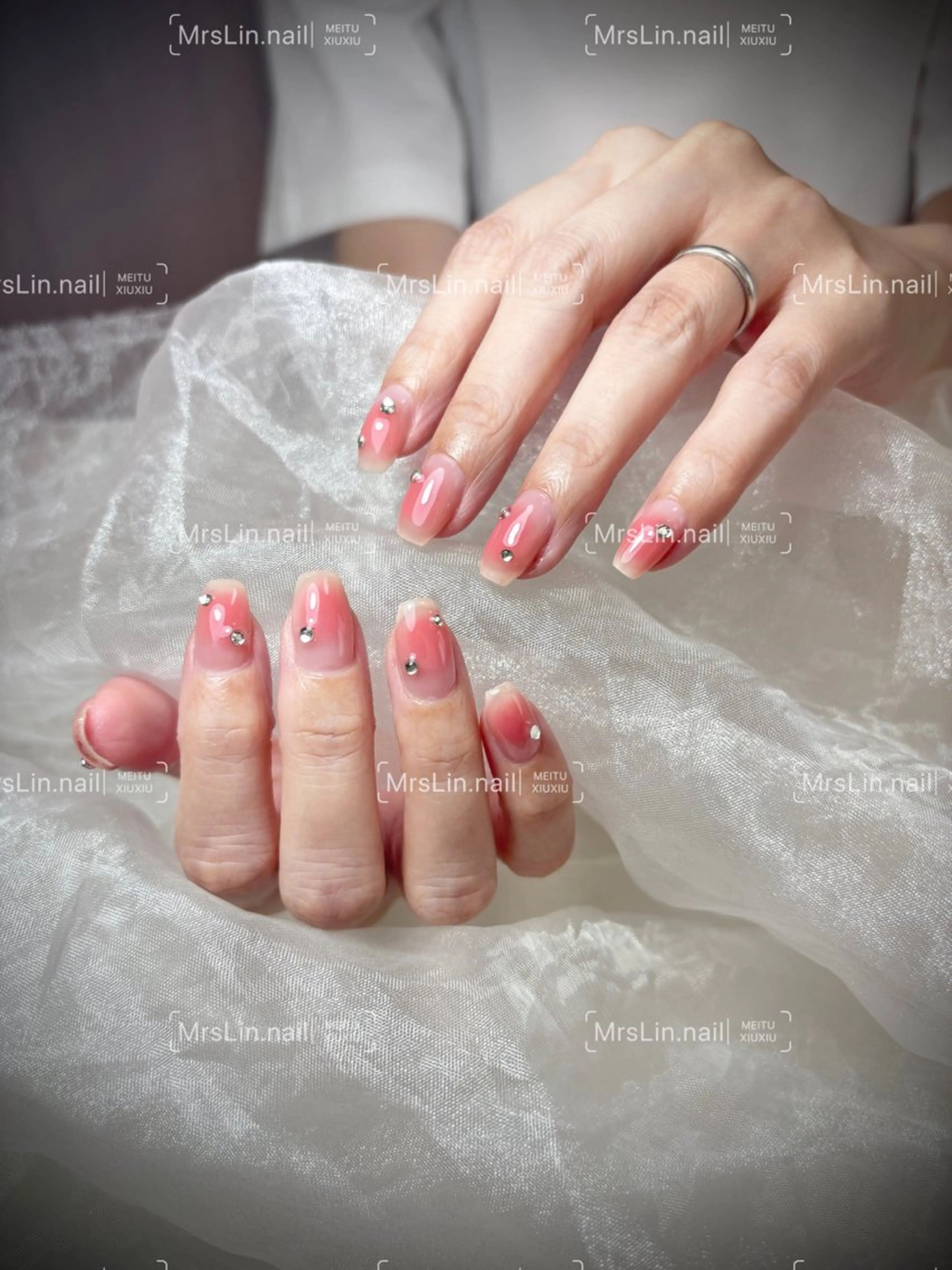ネイル チークネイル ハンドネイル Mrs Lin.nailのネイルデザイン