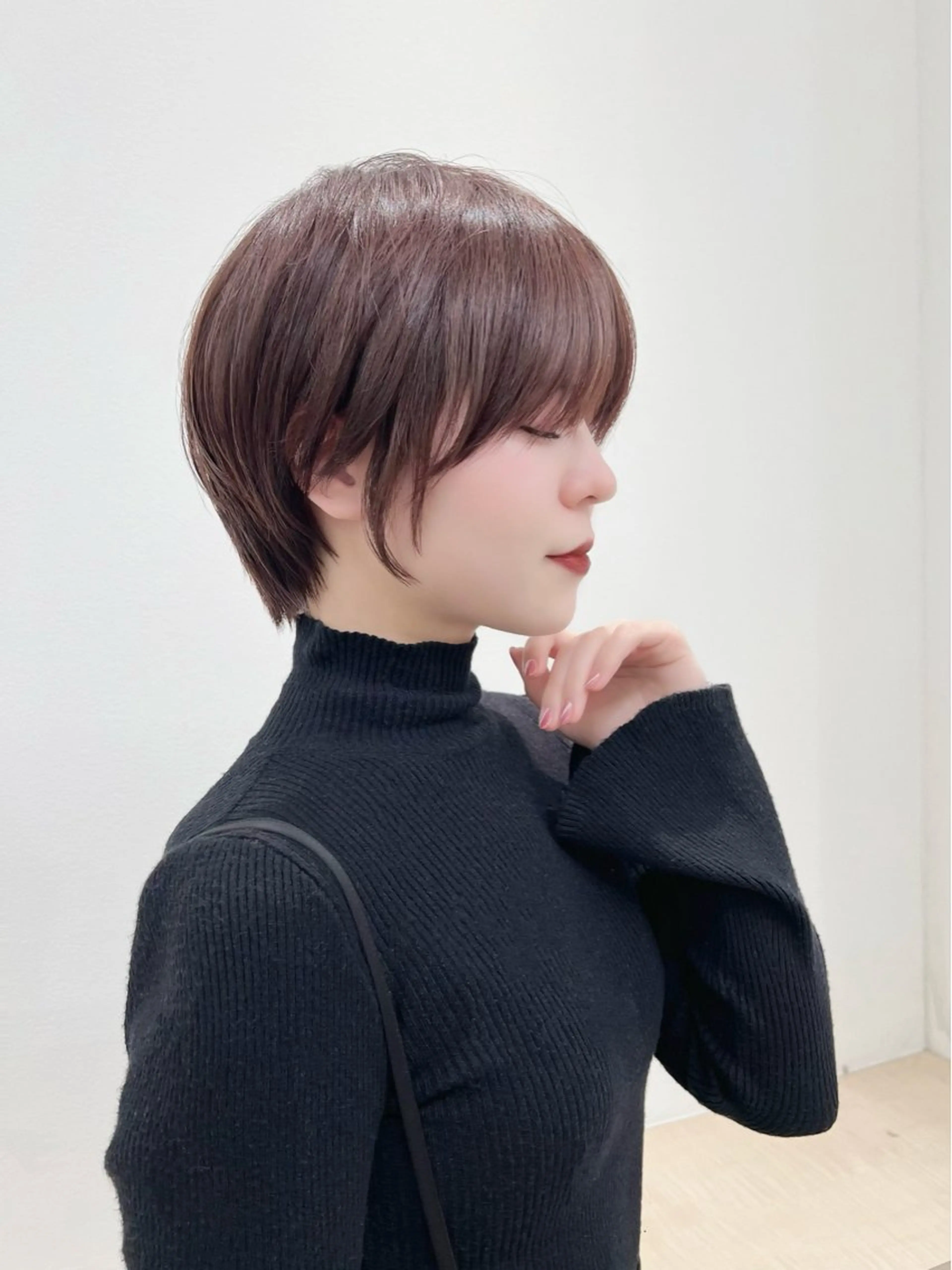 ショート カラー Say.石川葵 ショートボブ前髪のヘアスタイル