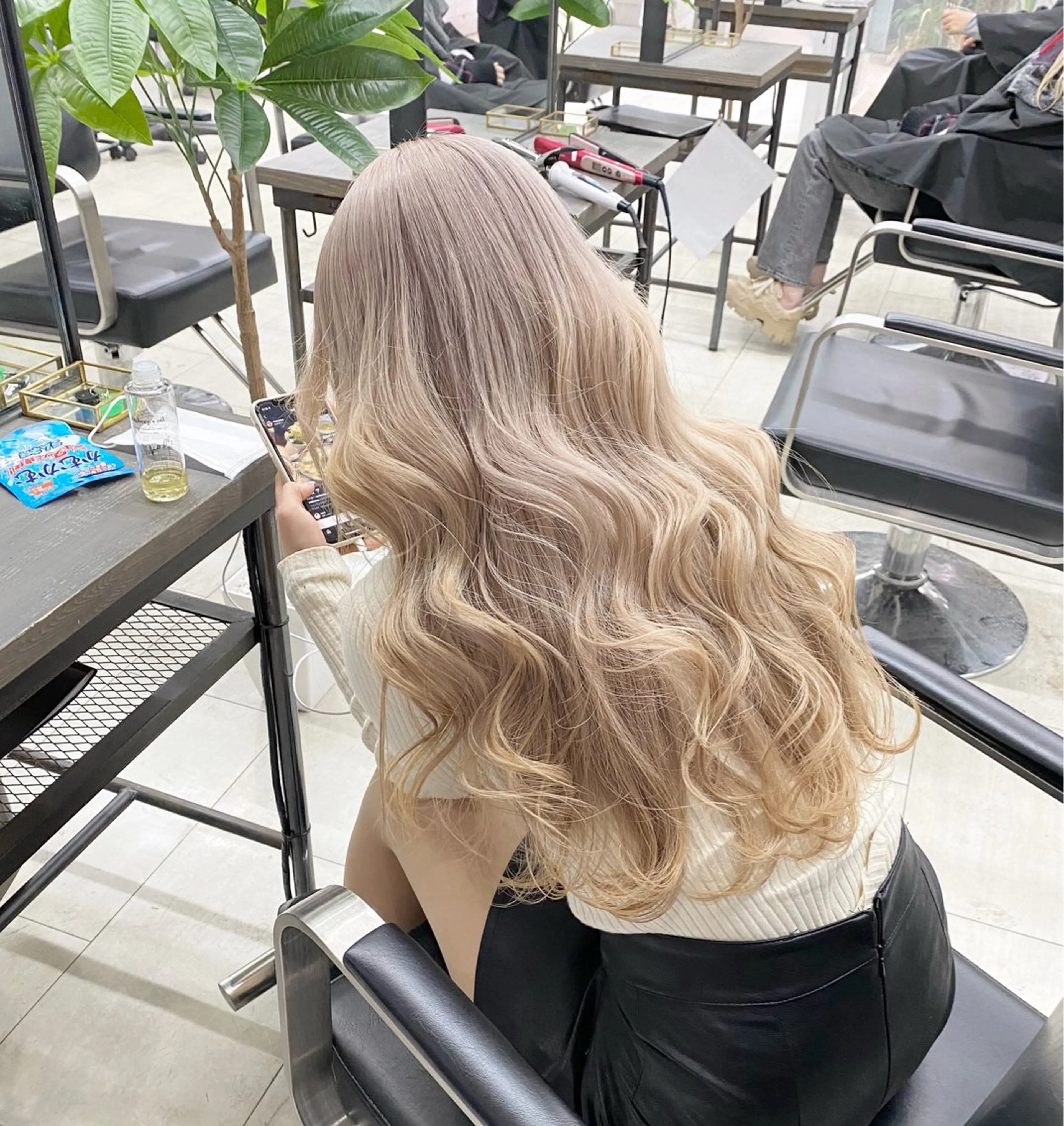ロング カラー カット ヘアカラー Kvell&Co.所属・韓国style💞 ハイトーン/emaのヘアスタイル