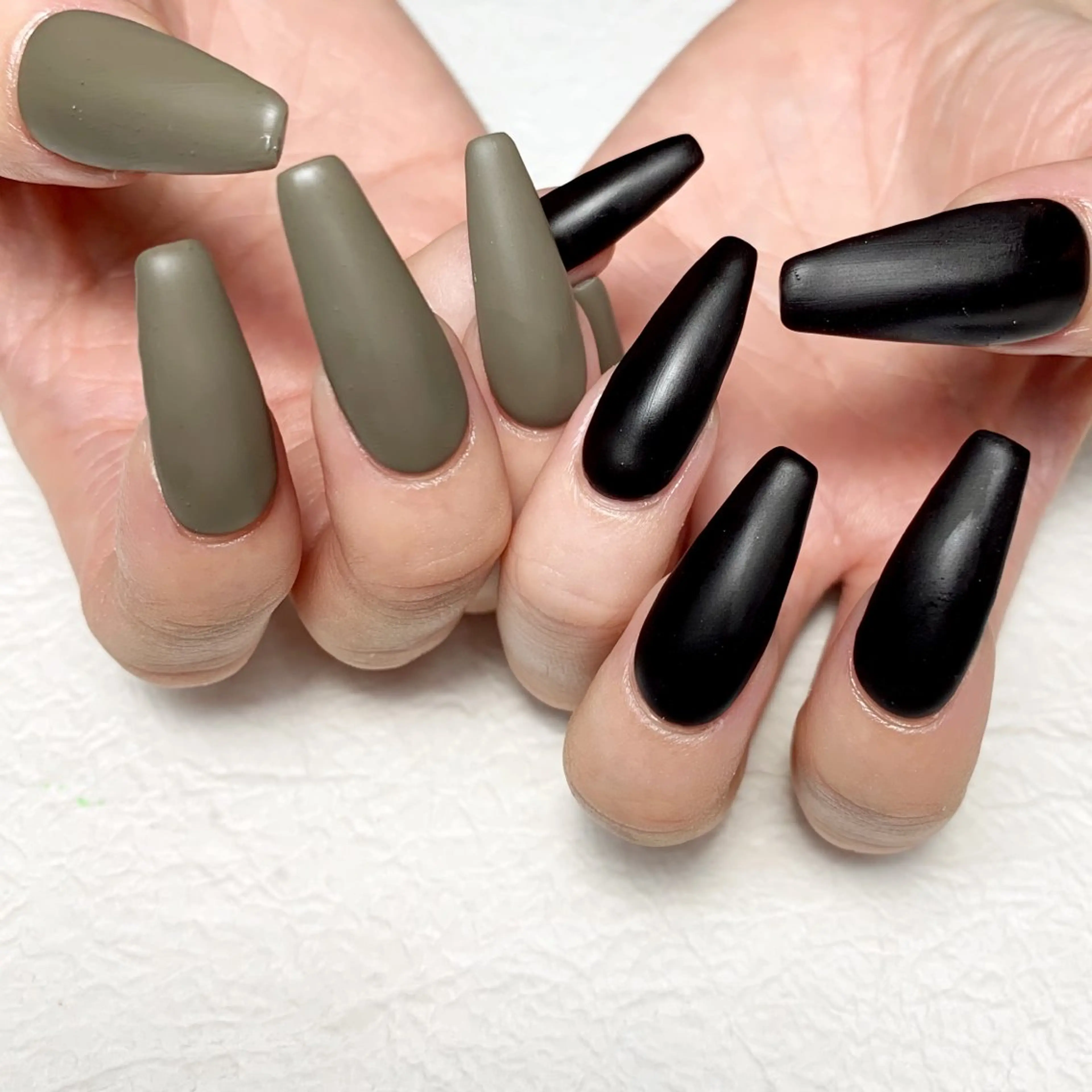 ネイル アートネイル フットネイル ジェルネイル キラキラネイル 韓国ネイル Y nail なんば堀江店のネイルデザイン