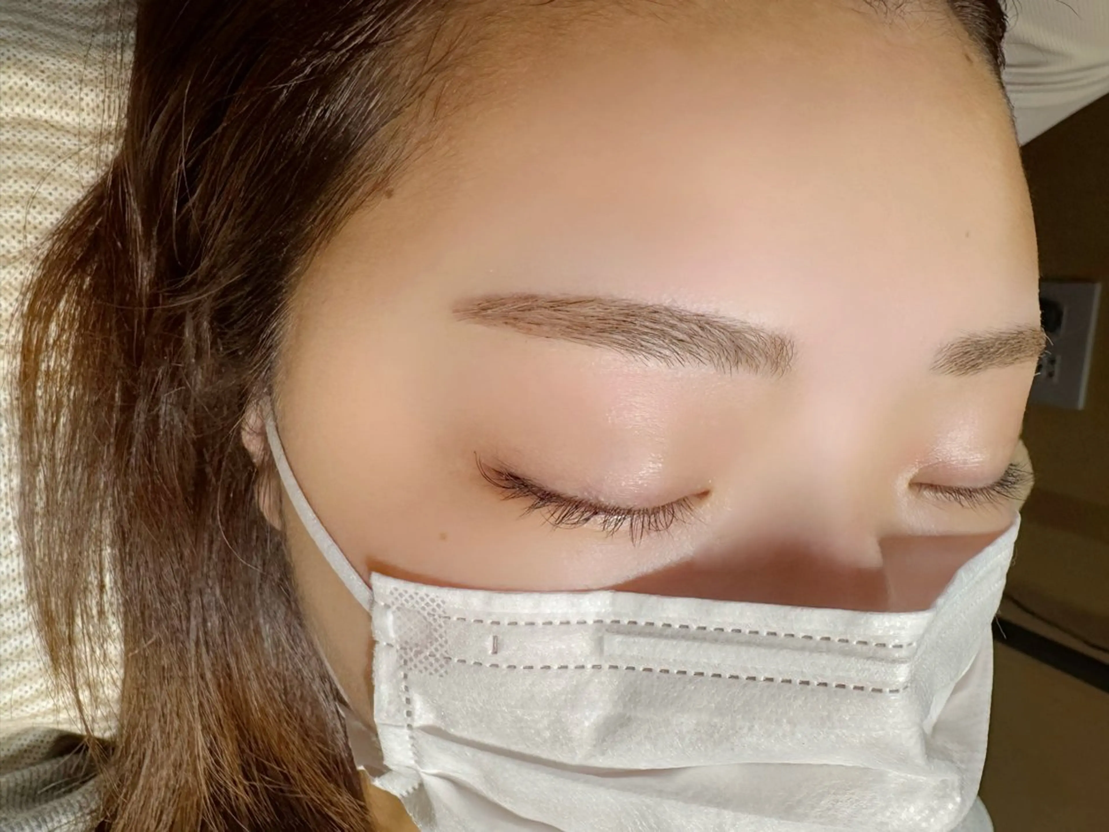 アイプロワックス練習モデル(眉メイク仕上げ)の写真