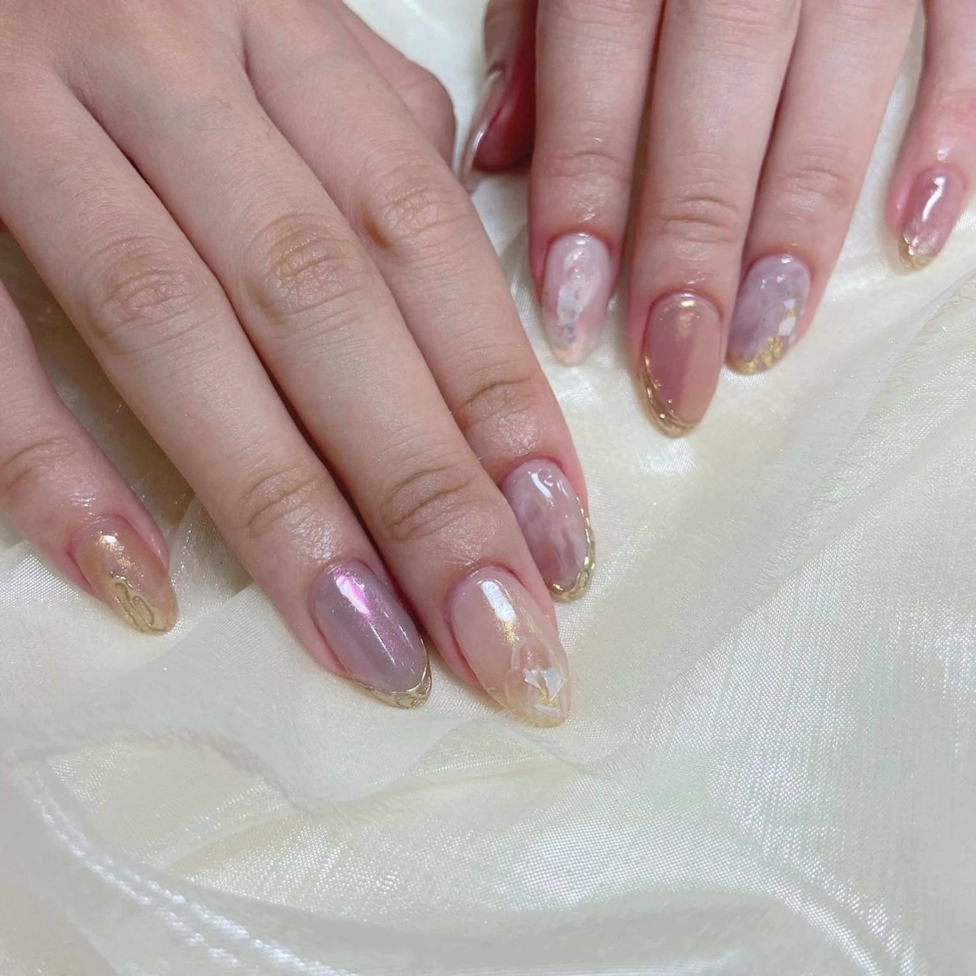 ネイル ニュアンスネイル ハンドネイル 𝕄𝕚𝕪𝕦🤍 自由が丘⌇パラジェルのネイルデザイン