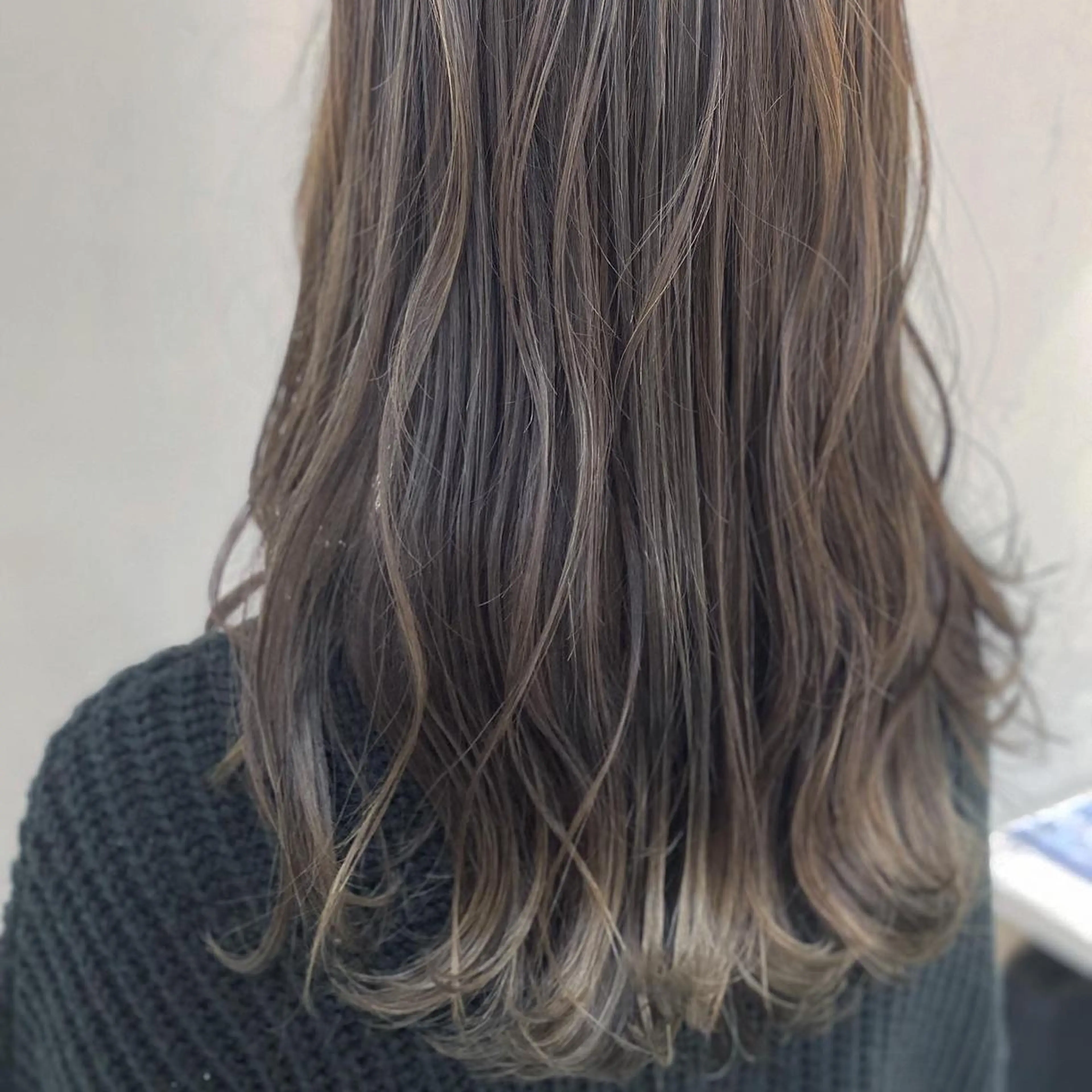 ミディアム カラー エリアマネージャー 復活の大澤竜馬のヘアスタイル