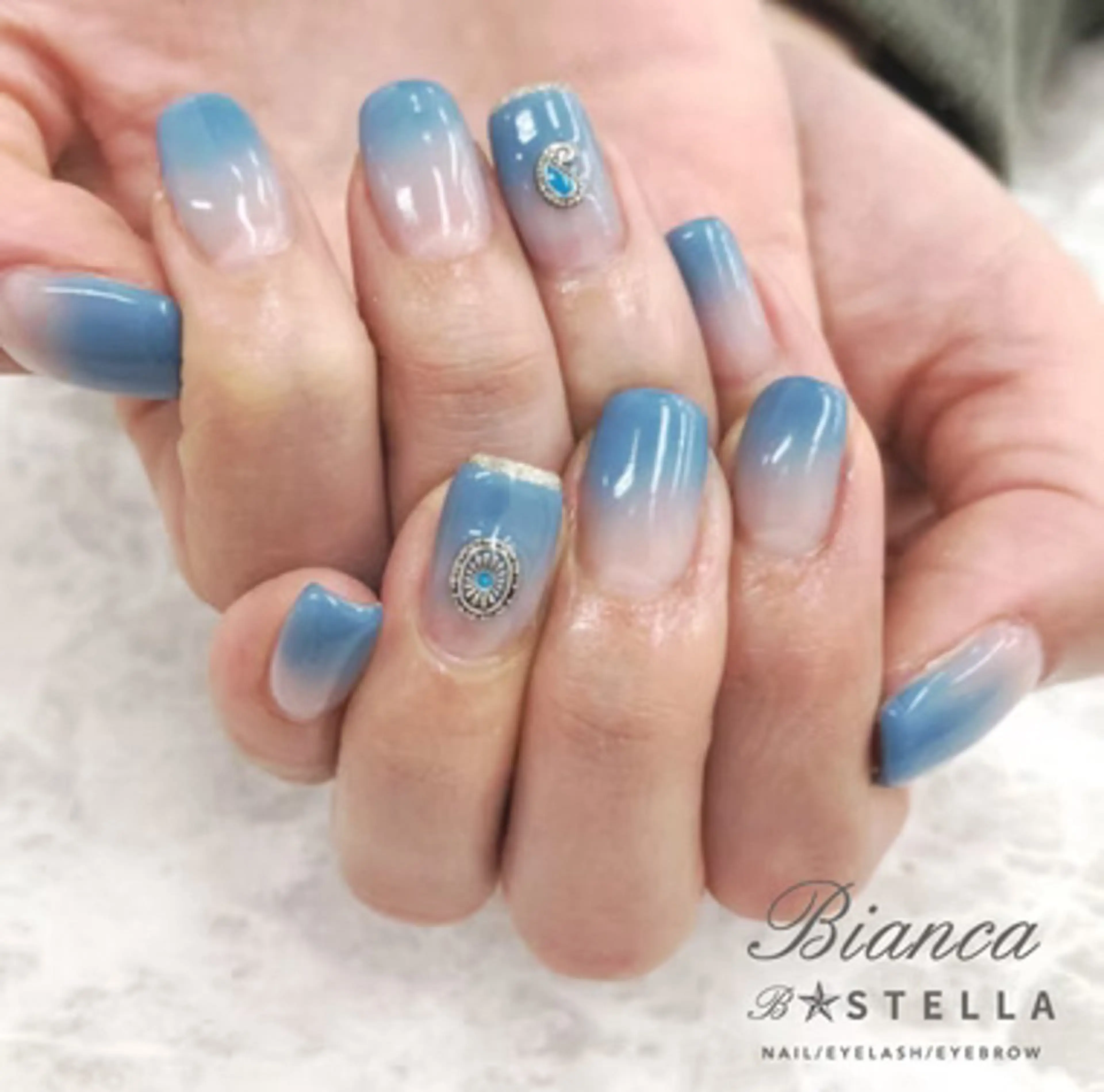 ネイル アートネイル グラデーション Bianca浦和 吉田愛理/ニュアンスのネイルデザイン