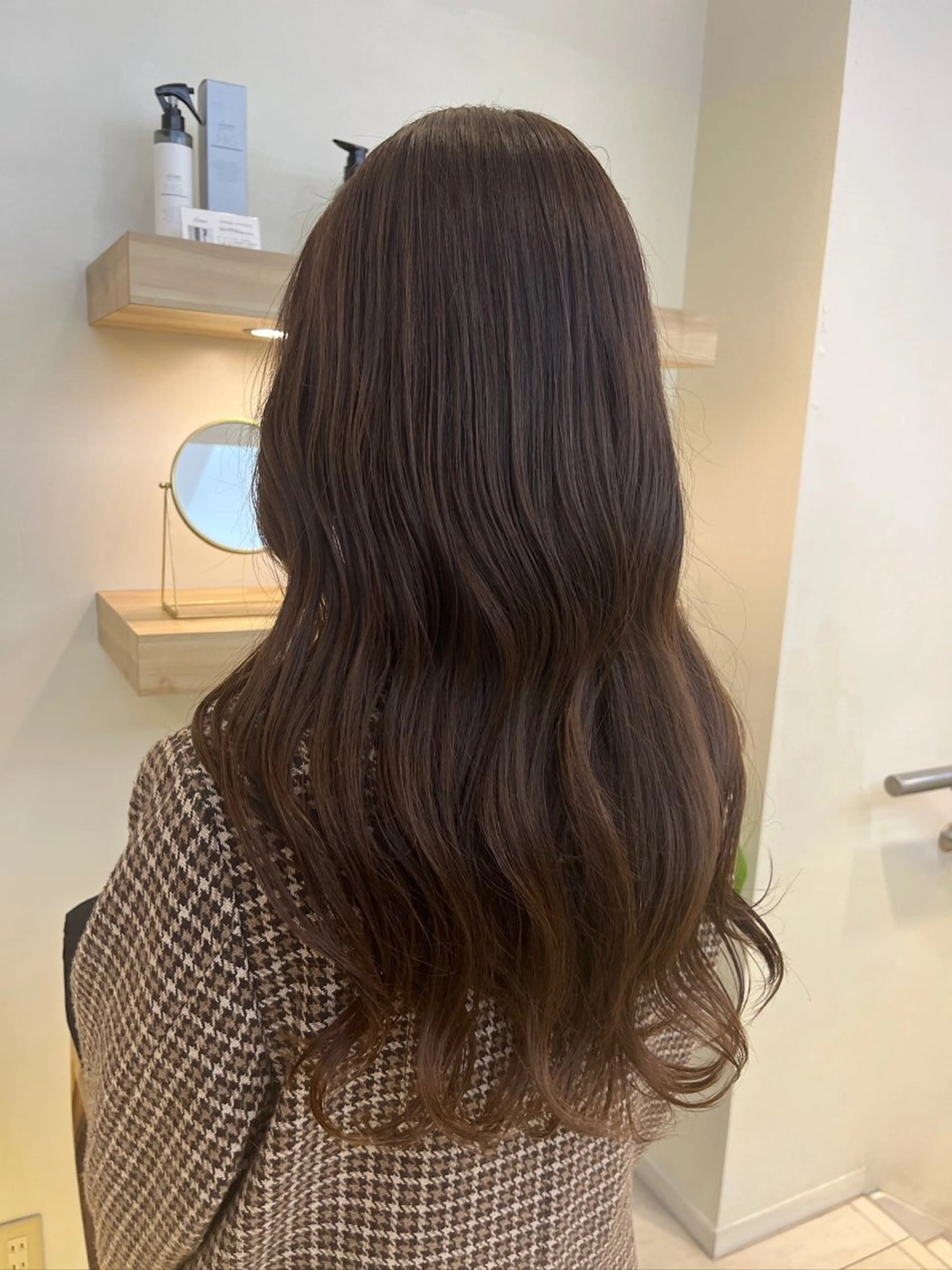 セミロング カラー ヘアカラー 暖色カラー🍒スパ/ canna‎🤍のヘアスタイル