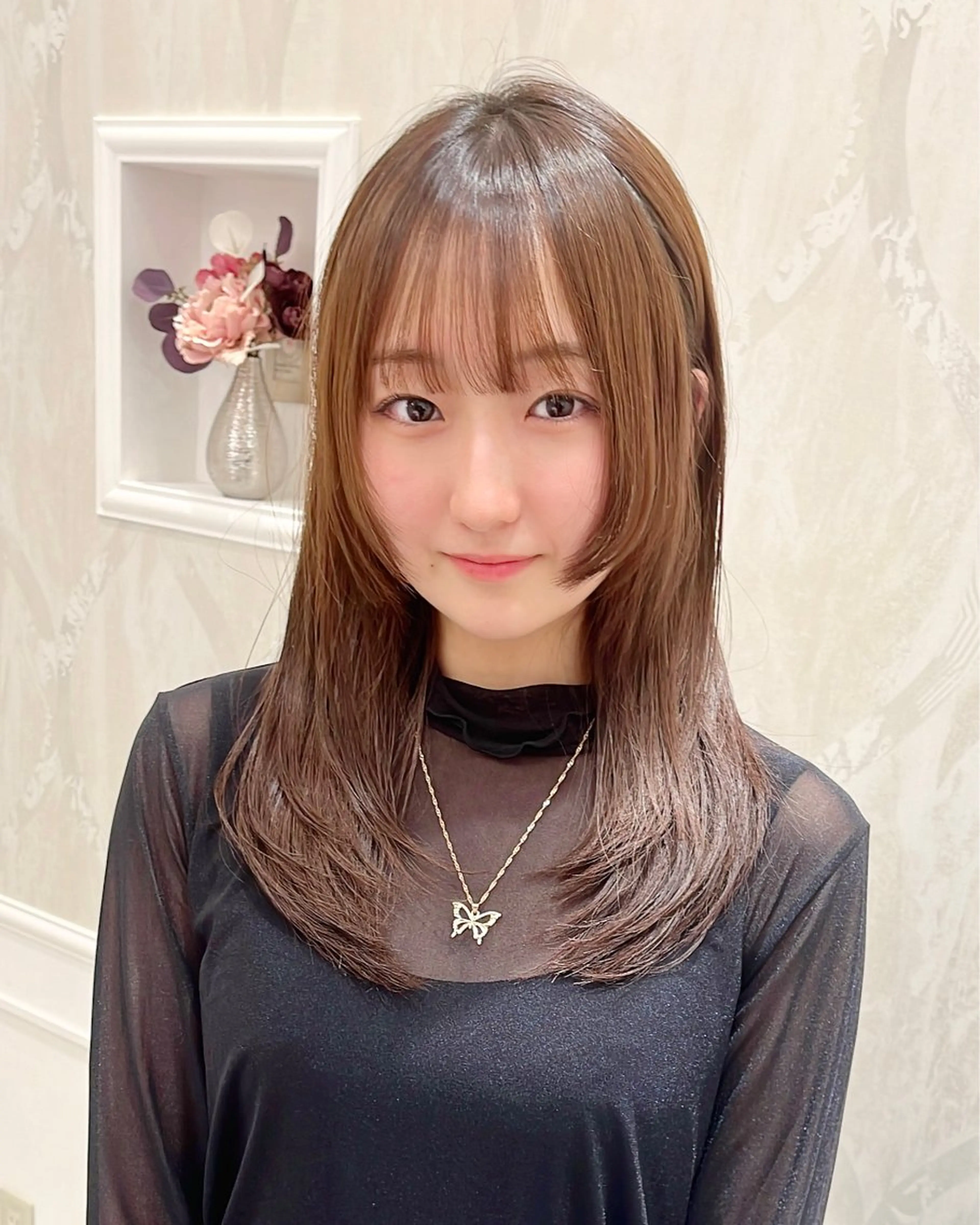 セミロング 姫カット ウルフカット 大阪ウルフカット 🐺デザインカラーのヘアスタイル