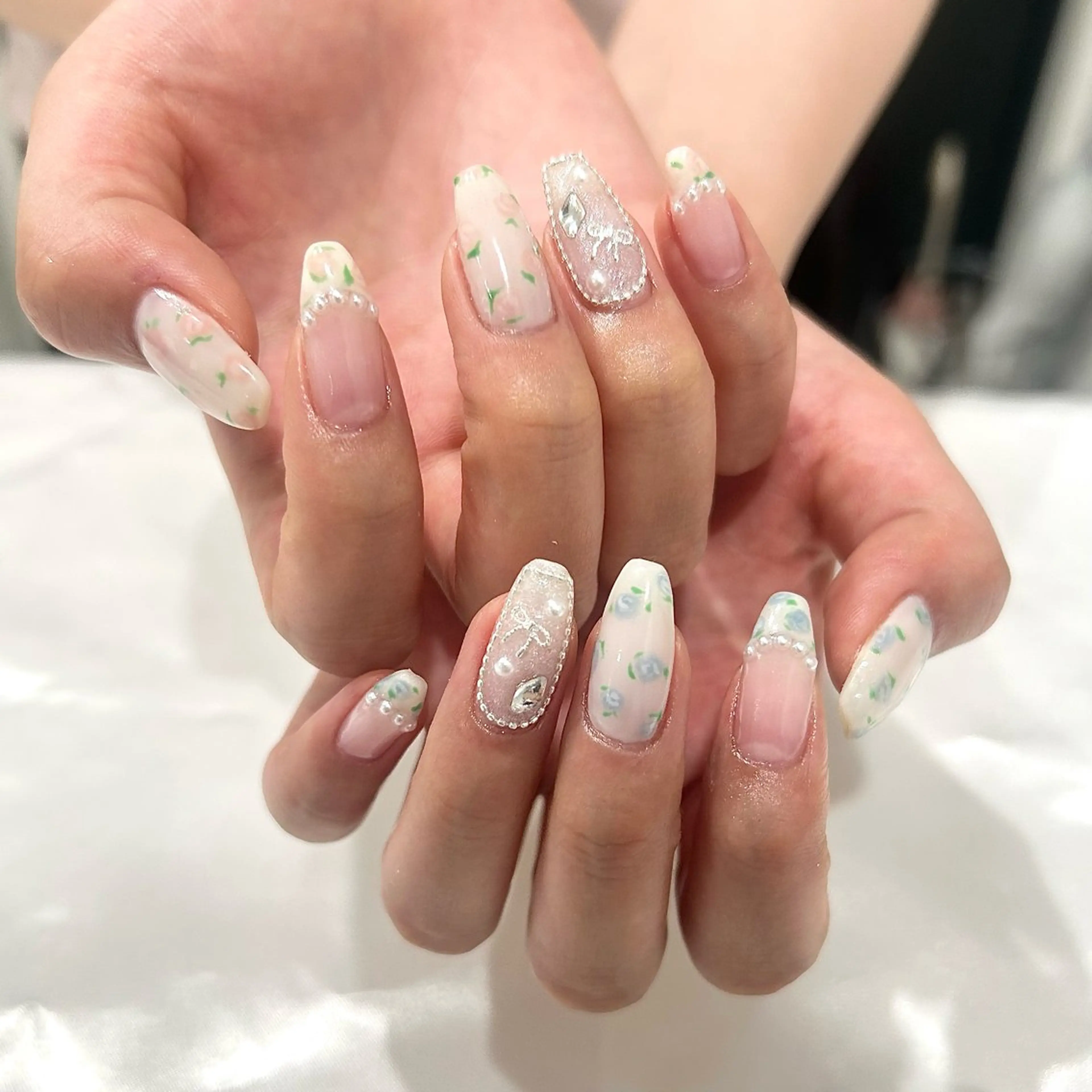 ネイル R Beauty Salon所属・R Beauty Salon 杉本のネイルデザイン