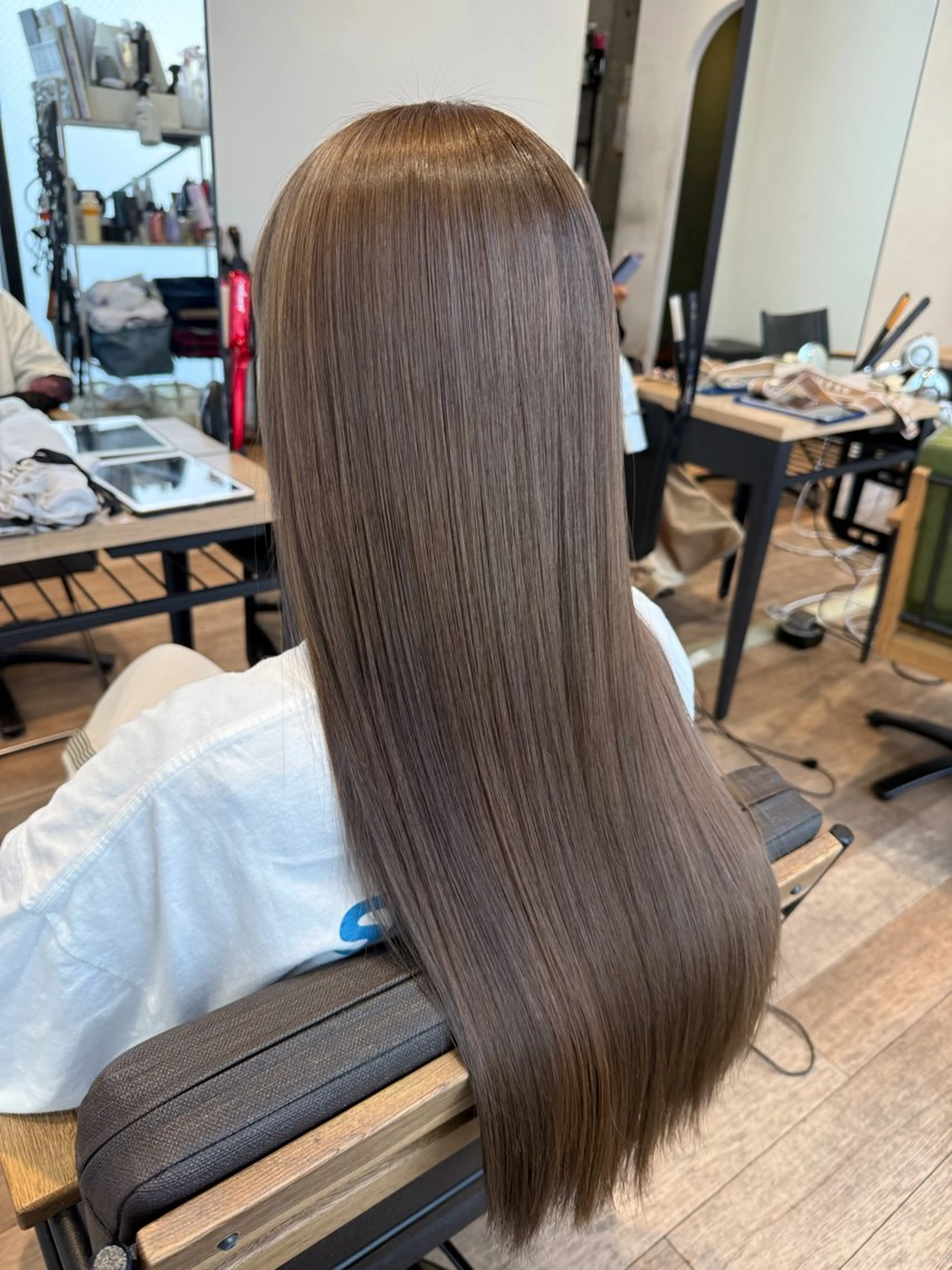 ロング ヘアカラー トリートメント Hair Design lima所属・耳つぼ/クロスパーマ /イシグロのヘアスタイル