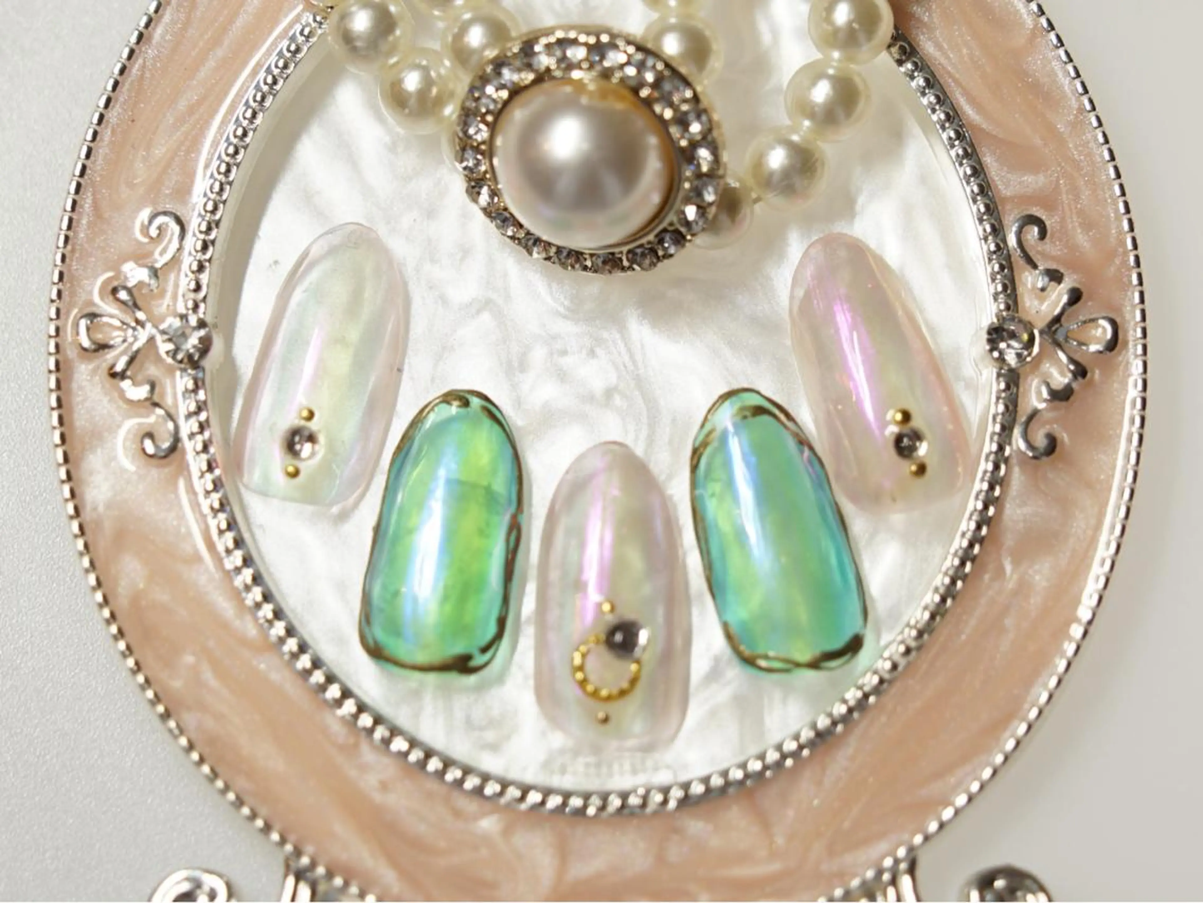 ネイル ハンドネイル Amoureuse KARENのネイルデザイン