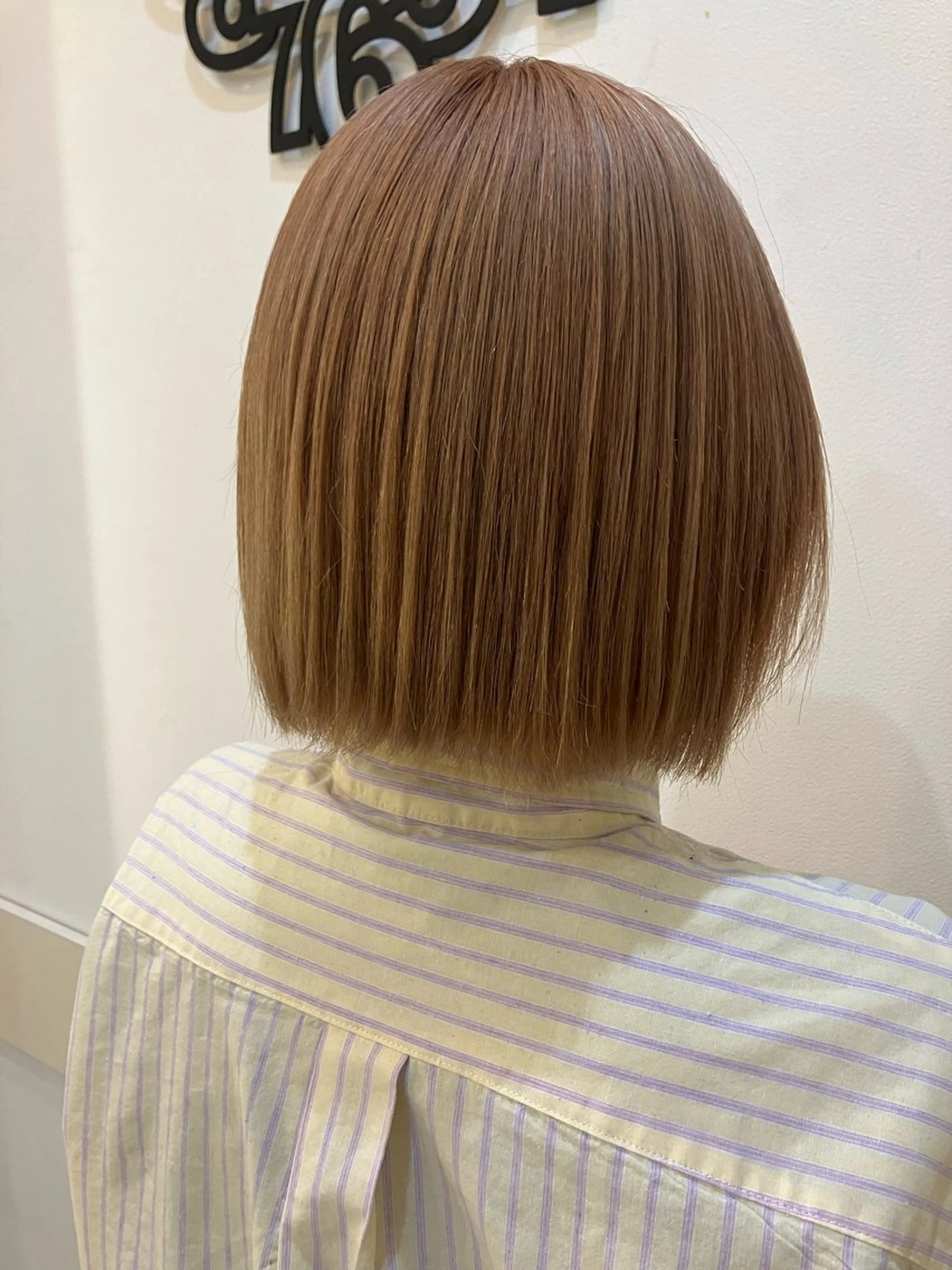 ショート ヘアカラー yukari 艶髪ヘアのヘアスタイル