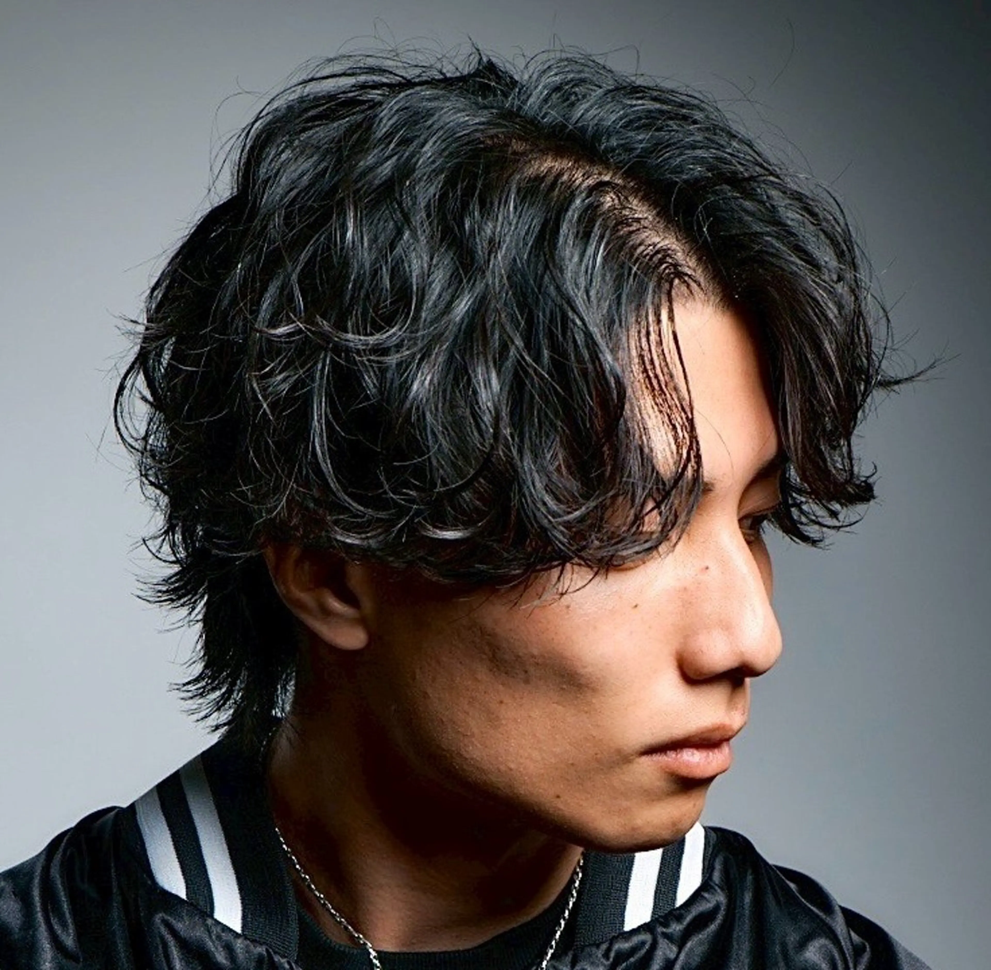 ミディアム パーマ メンズ カット パーマ 瀧本 一樹のヘアスタイル