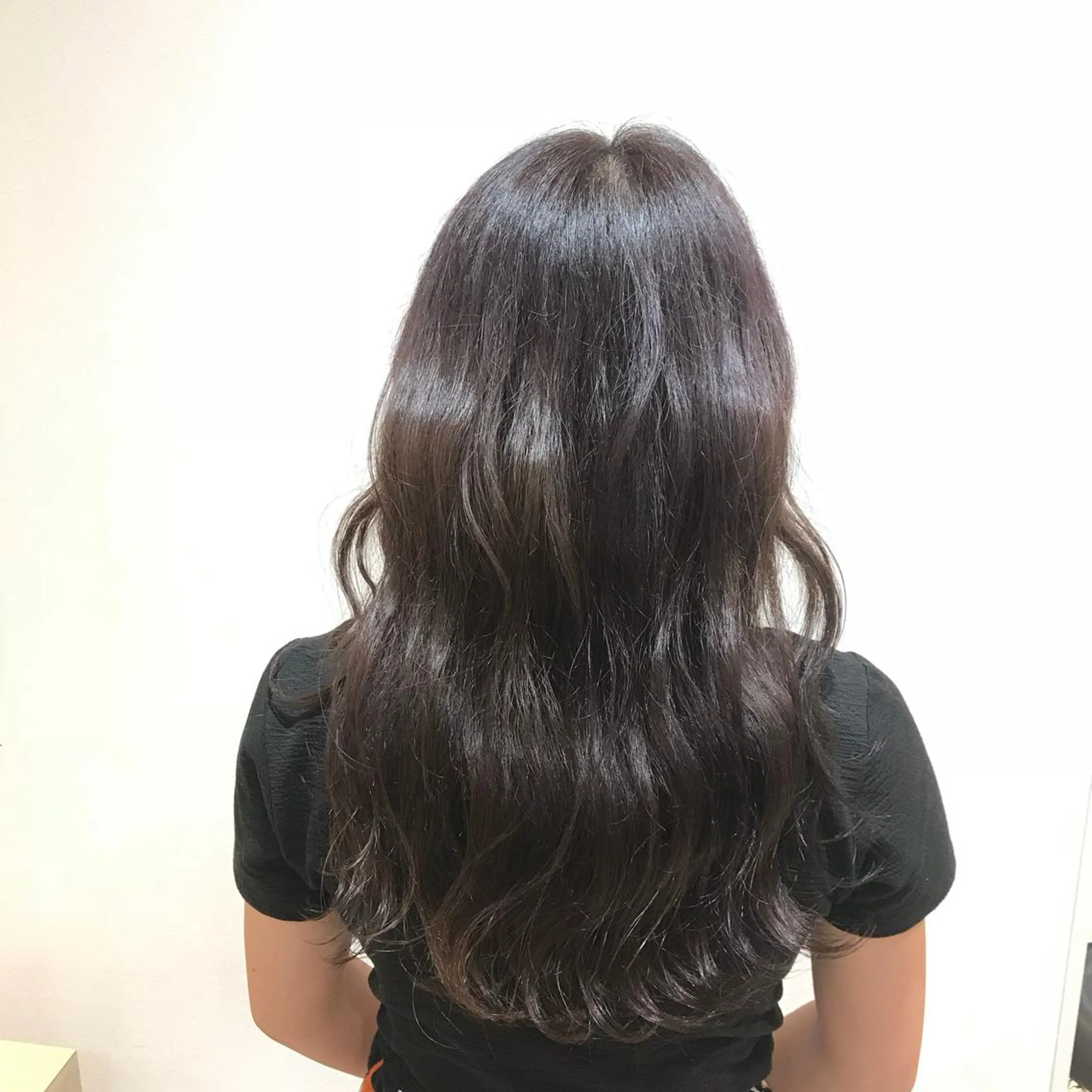 ロング カラー アッシュ ラベンダーカラー ラベンダーアッシュ 阿部 響香のヘアスタイル