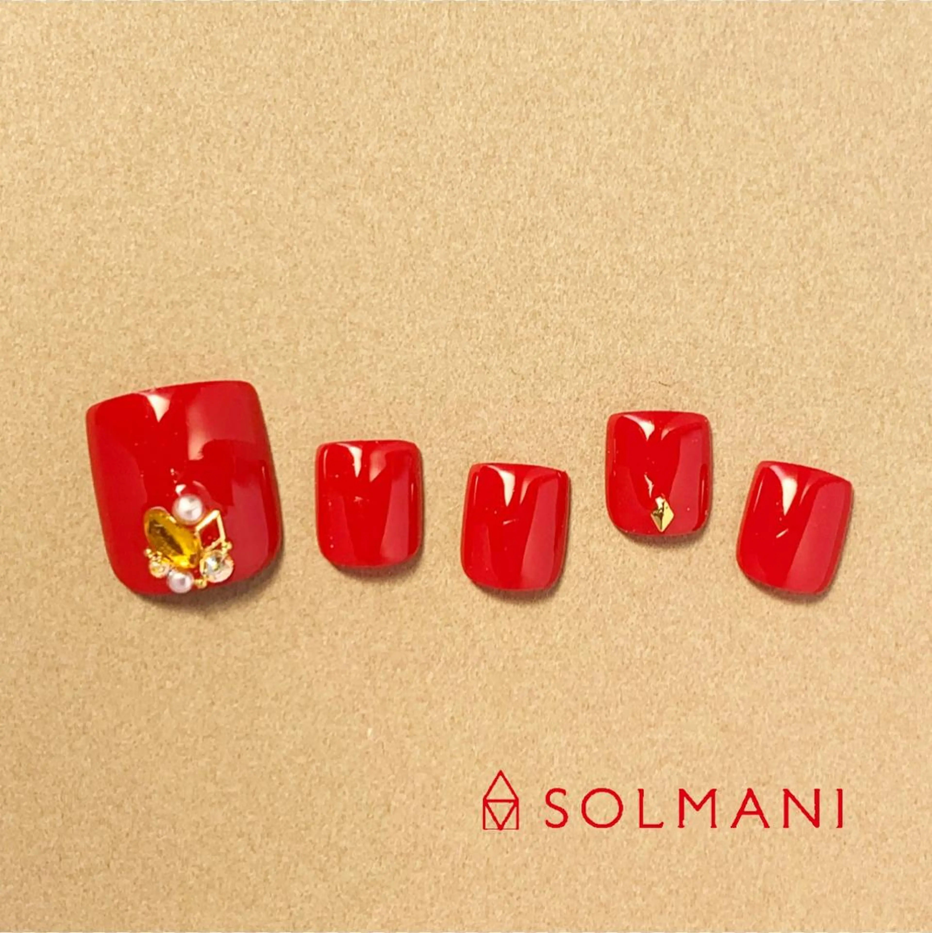 ネイル フットネイル シンプルネイル SOLMANI 予約担当のネイルデザイン