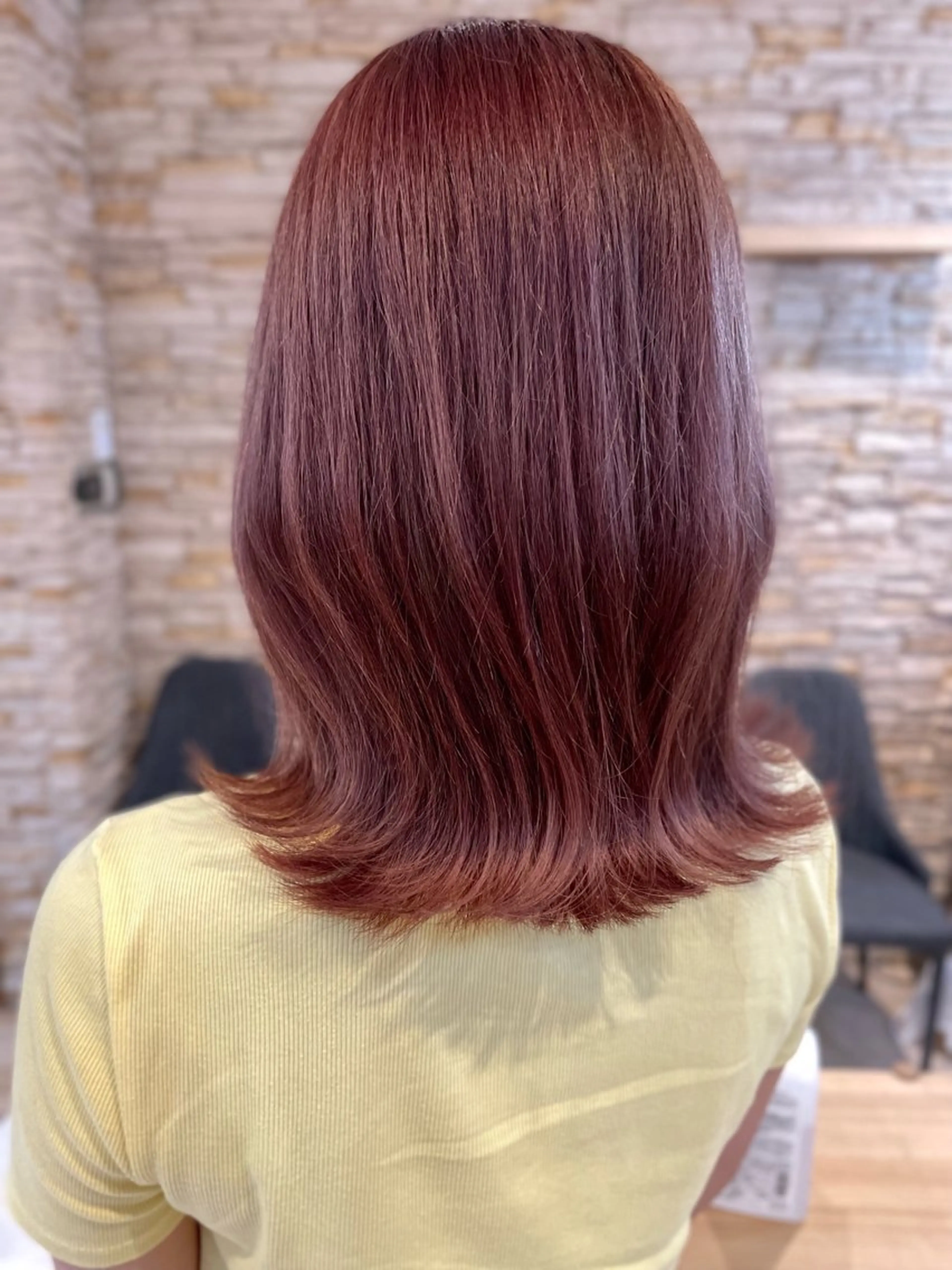 ミディアム カット ヘアカラー トリートメント ブリーチ／ ダブルカラー／ＲＹＯのヘアスタイル