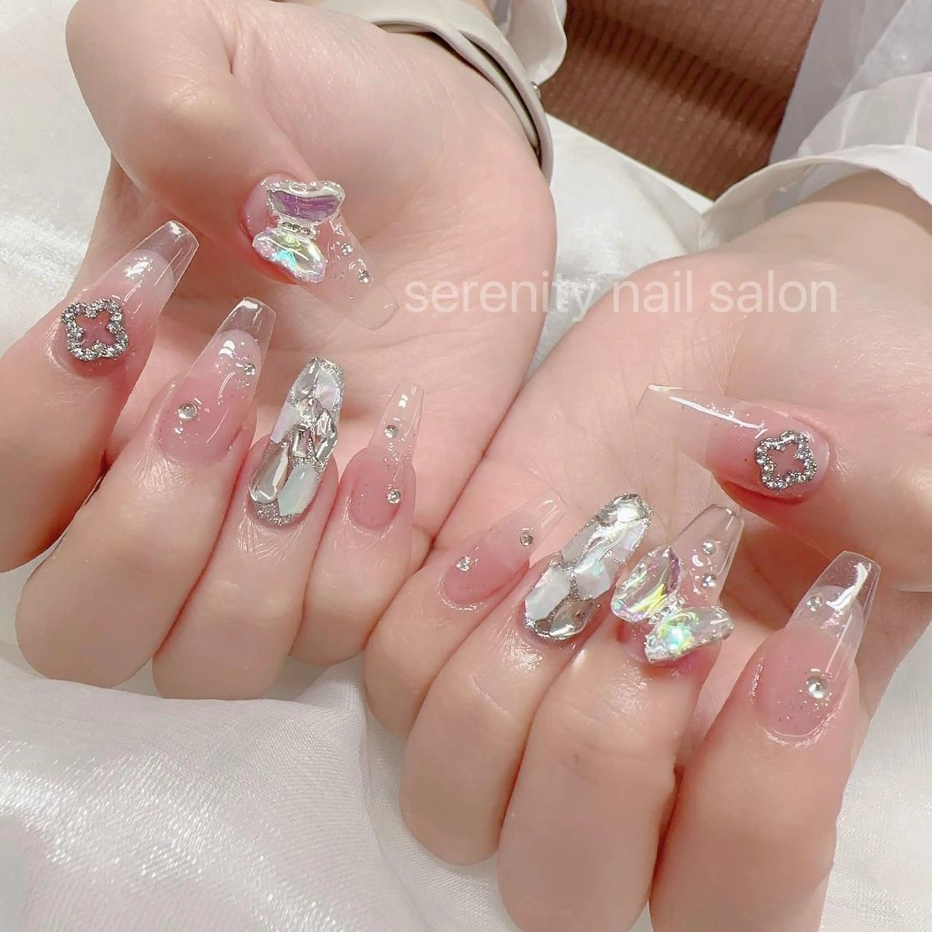 ネイル ハンドネイル ハンドケア ✨Serenity ワンホンネイルのネイルデザイン