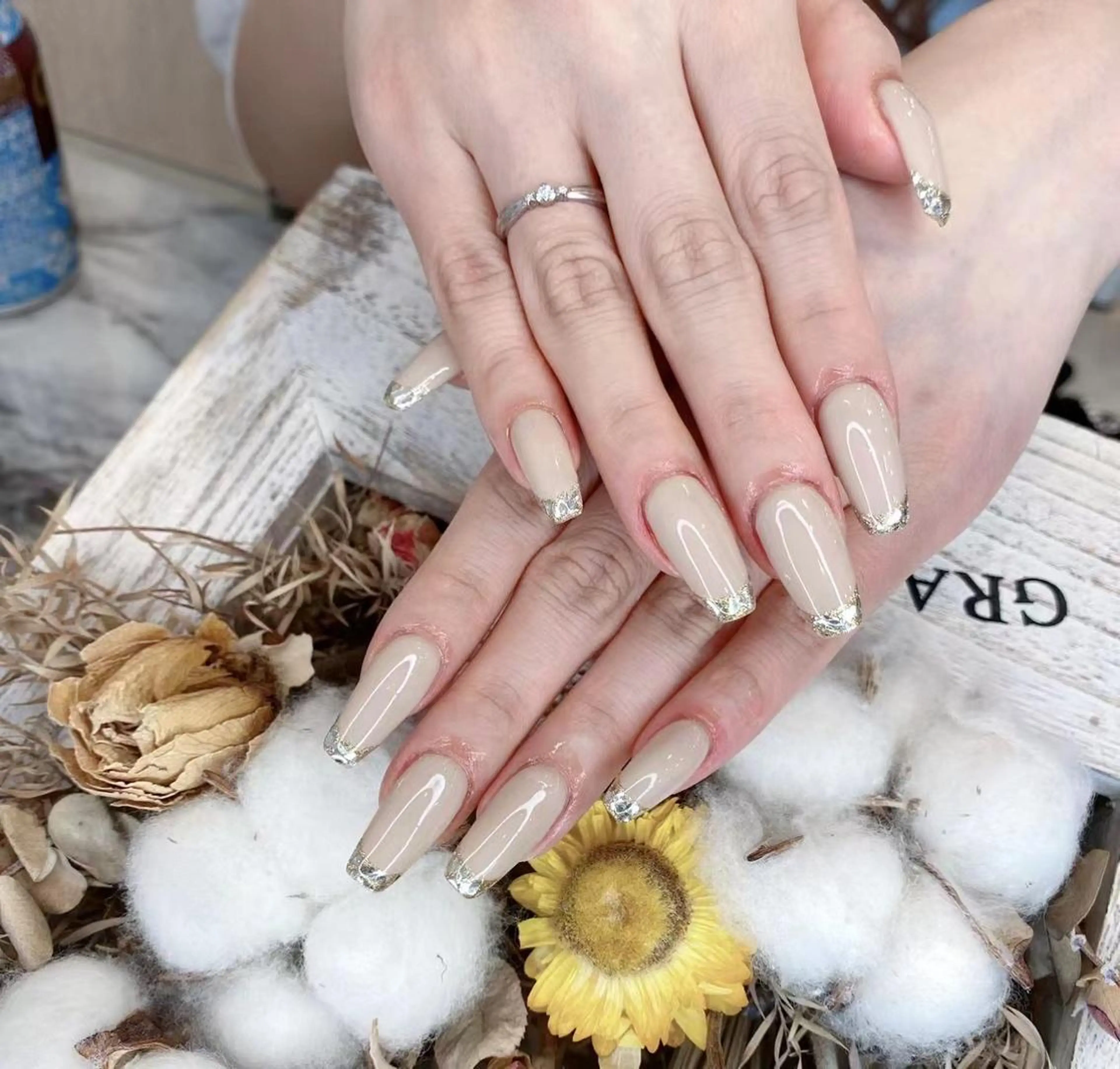 ネイル フレンチネイル ラメ(グリッター) オフィスネイル シンプルネイル Babarla Nailのネイルデザイン
