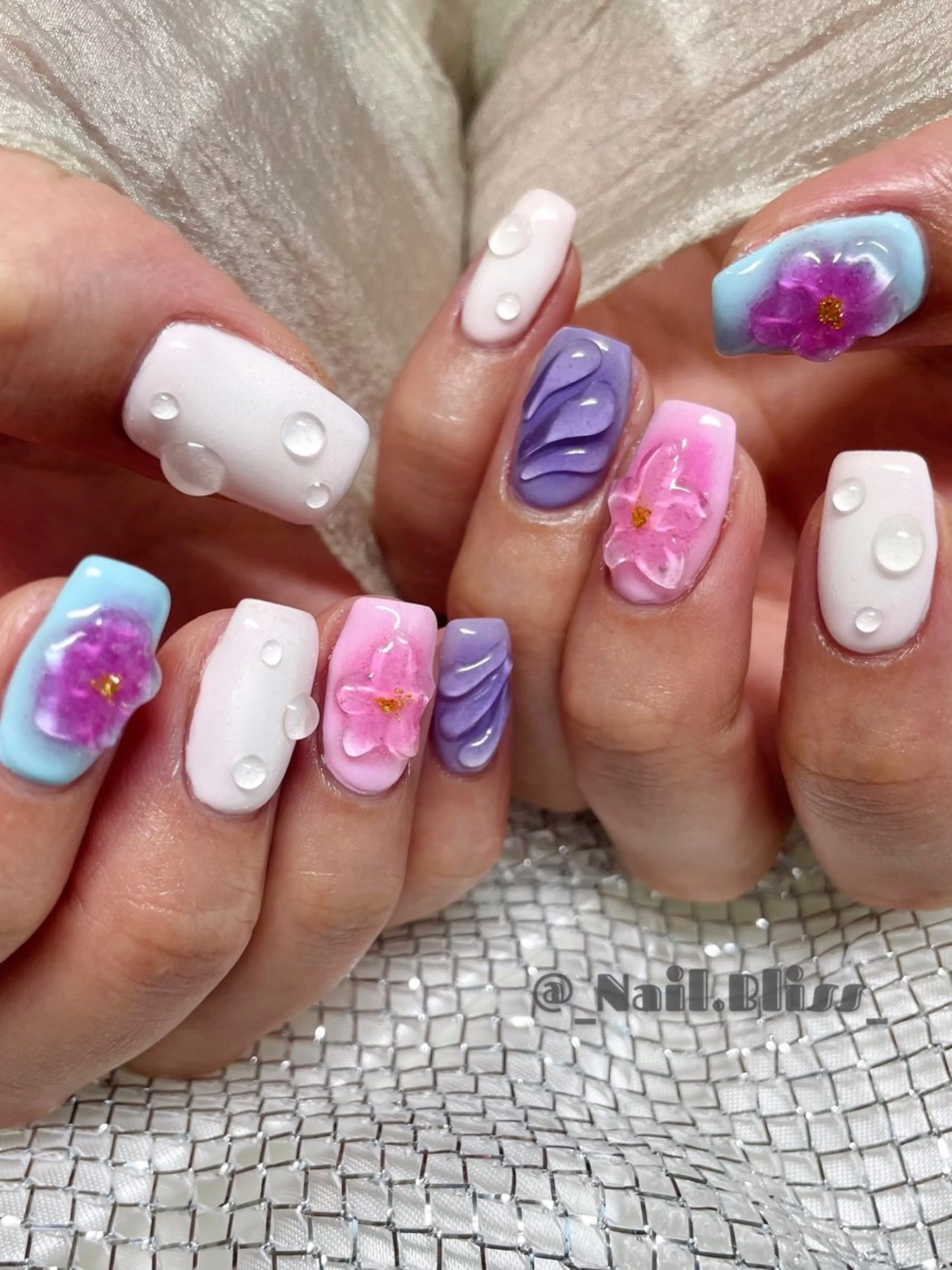 ネイル チークネイル 持ち込み ぷっくりネイル ハンドネイル NAIL BLISSのネイルデザイン