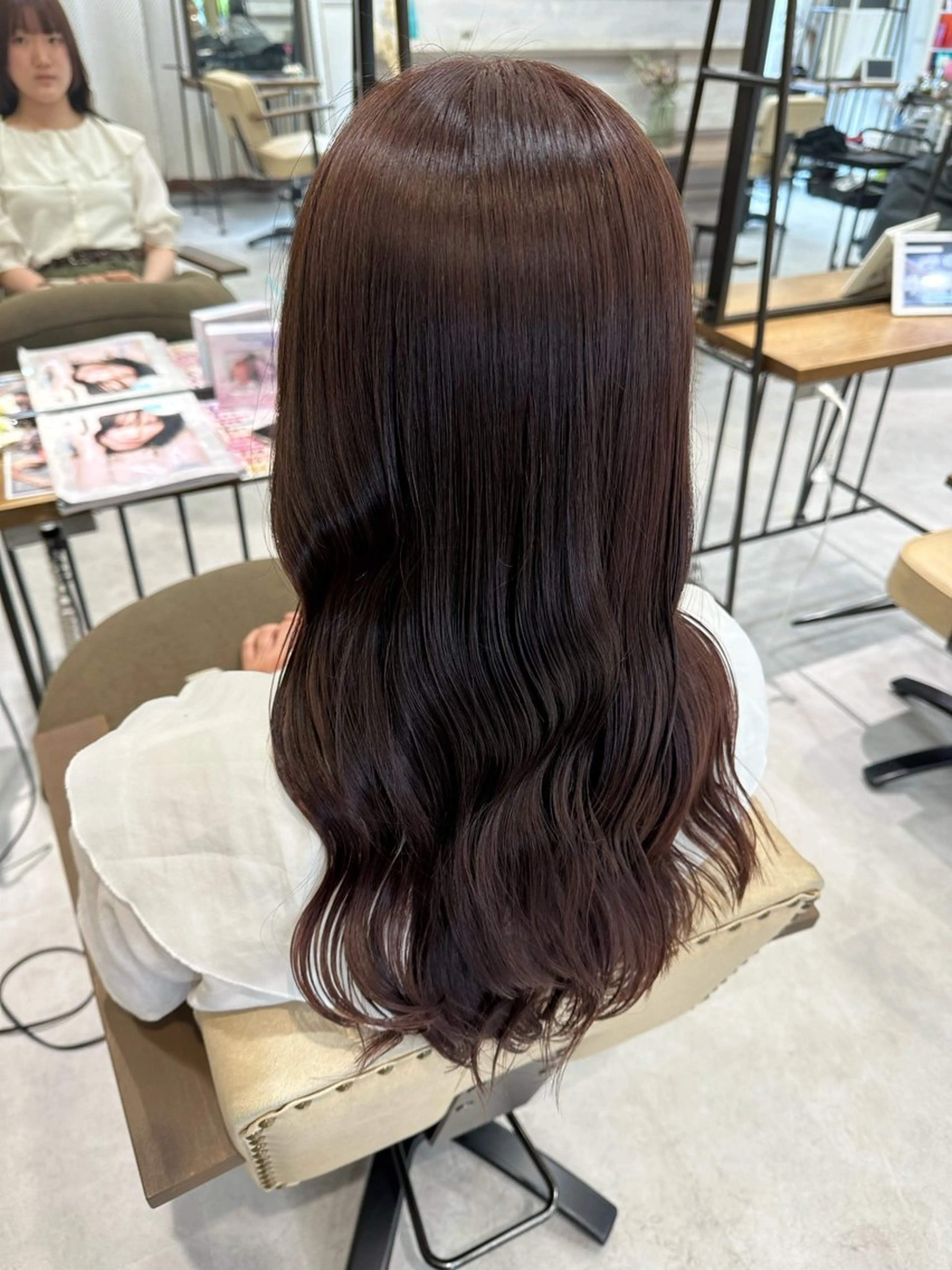 ロング カラー ヘアセット 髪質改善AUSTIN登戸所属・野村 一花 / 暖色 カラー / Wカラーのヘアスタイル
