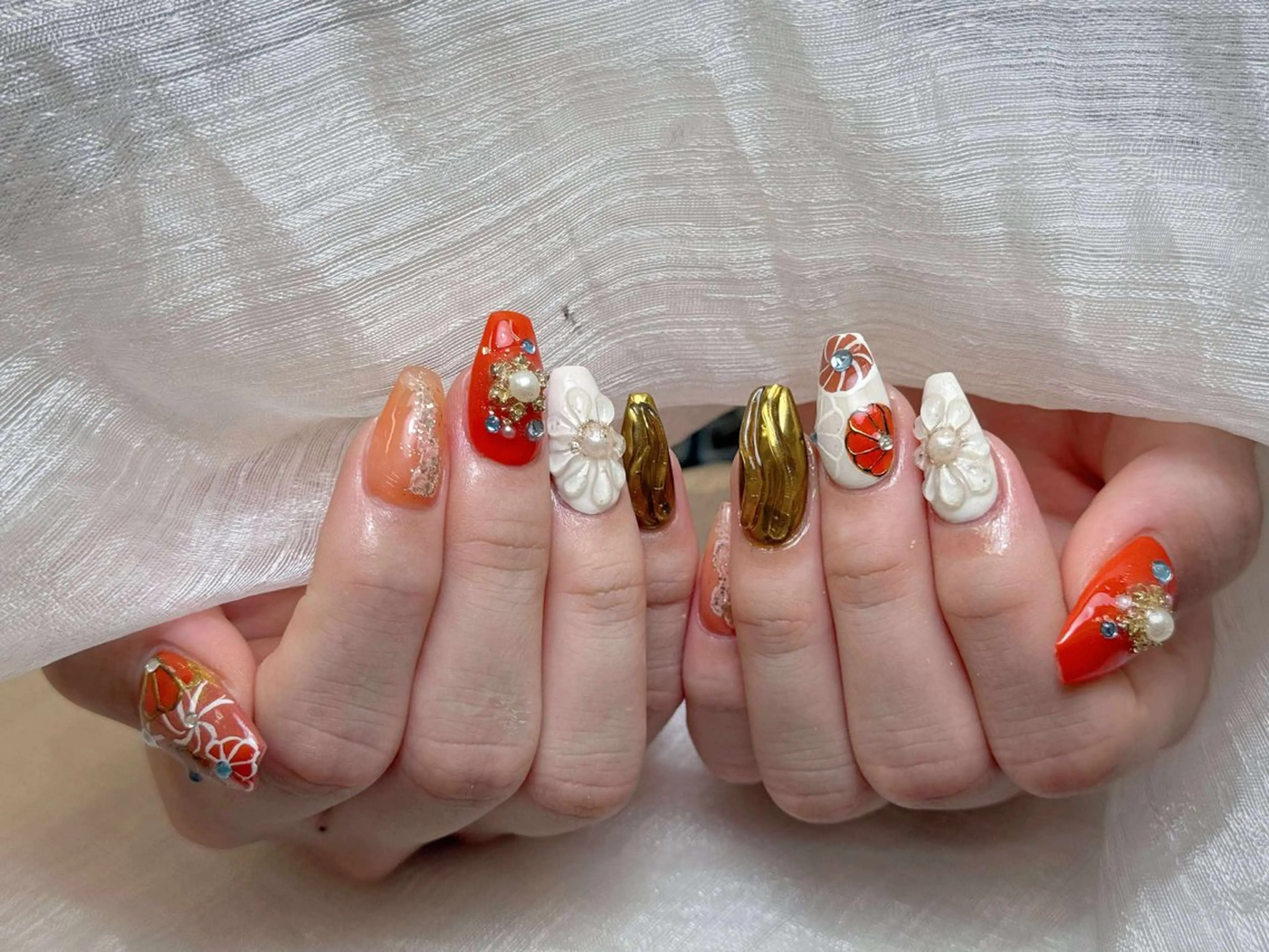 ネイル アートネイル 成人式 ネイルチップ 冬ネイル クリスマス ハンドネイル Nie Nail Shinokuboのネイルデザイン