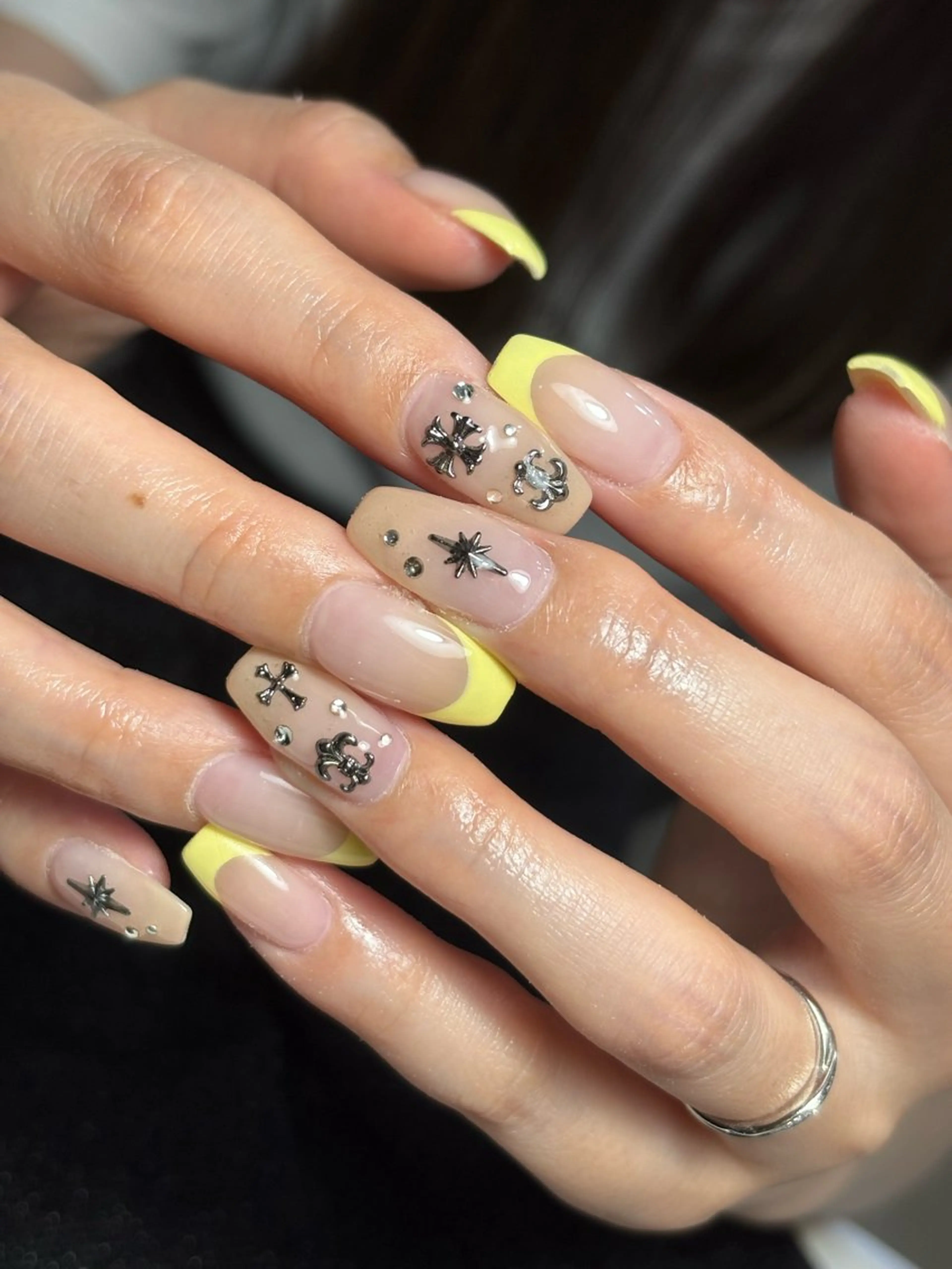 ネイル ハンドネイル フットネイル ✴︎ Delightのネイルデザイン