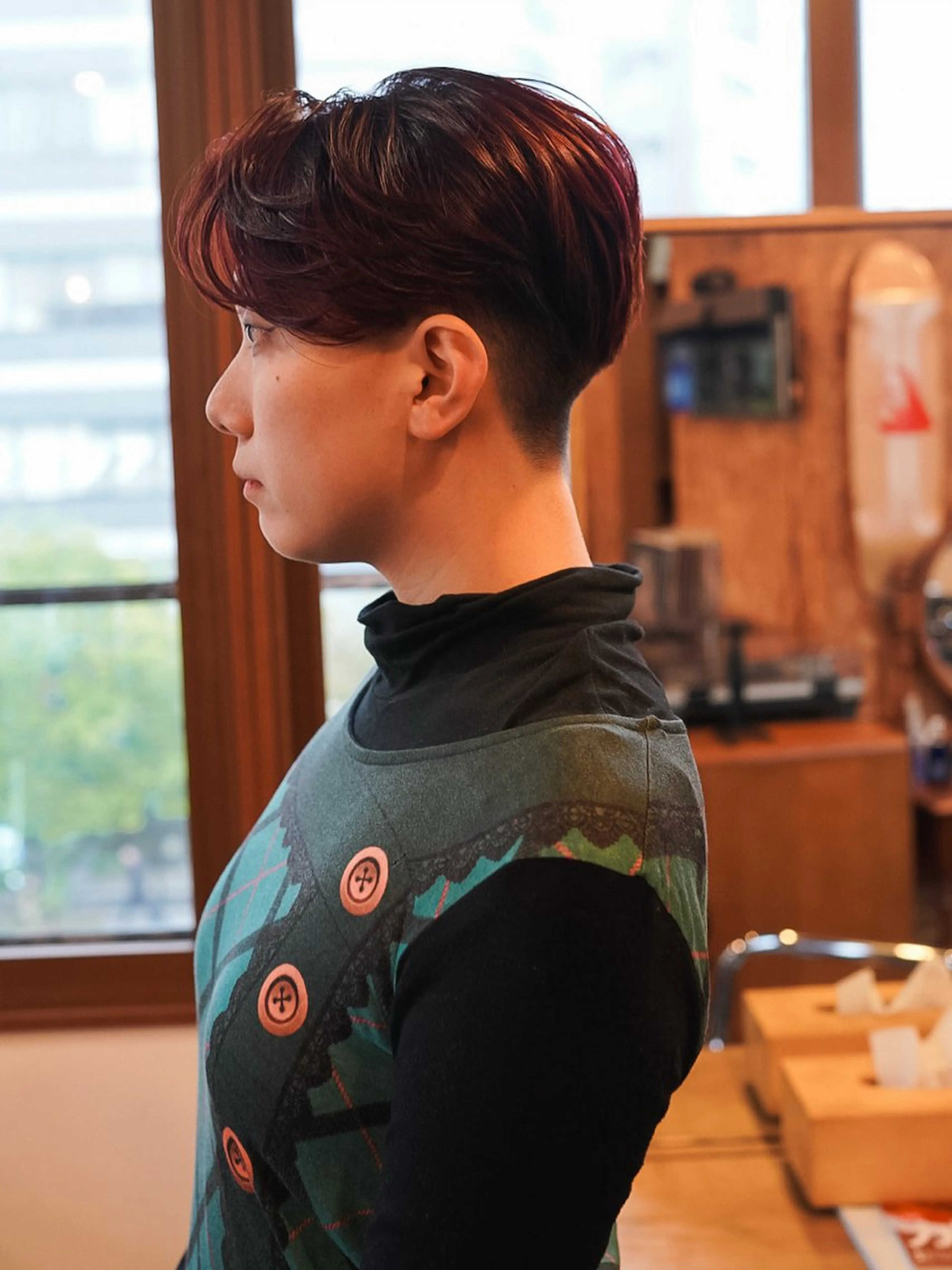 ショート カラー 千葉 慎也のヘアスタイル